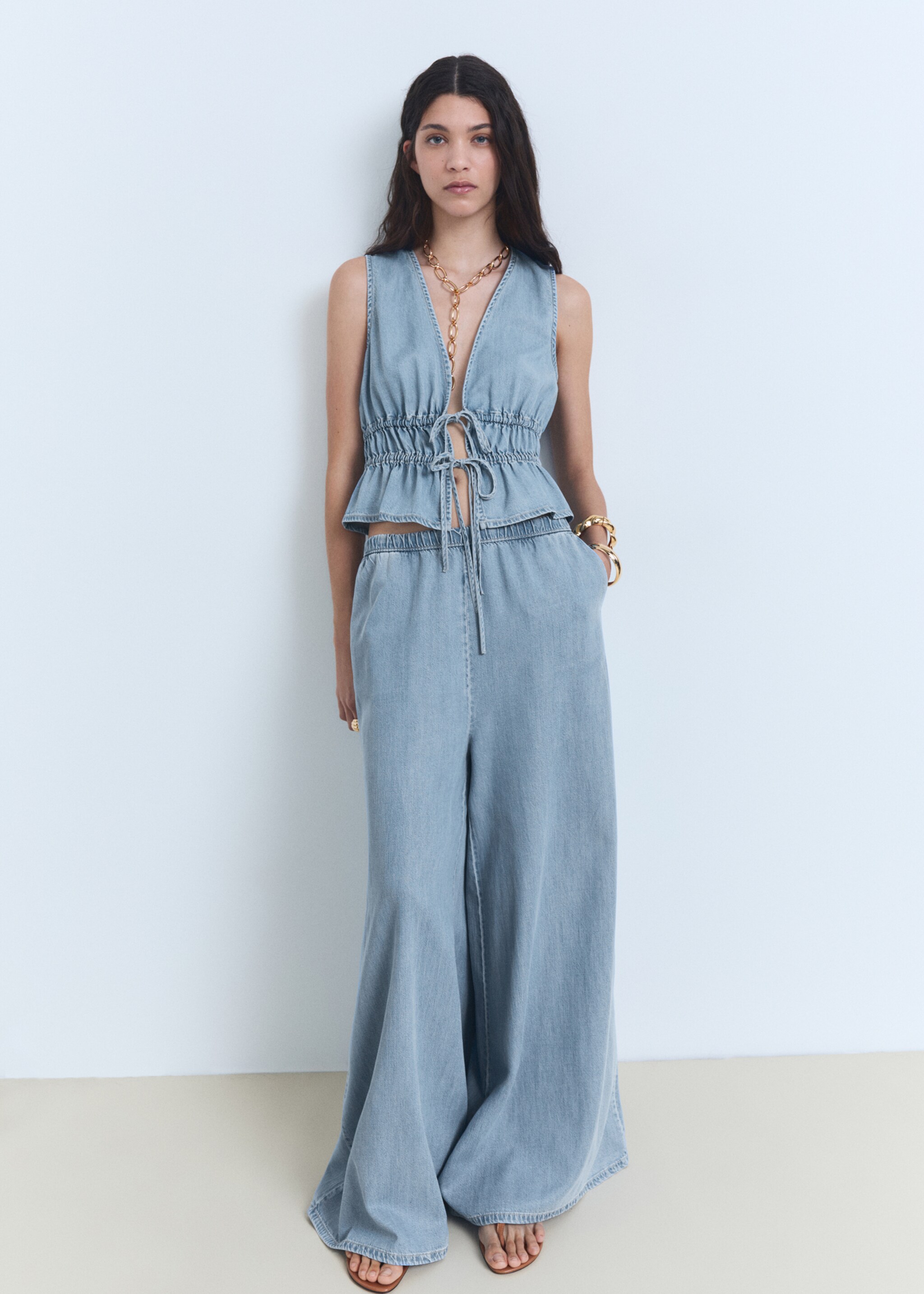 Top lyocell cierre lazos - Plano general, Azul claro. Ref: 87008654-00.