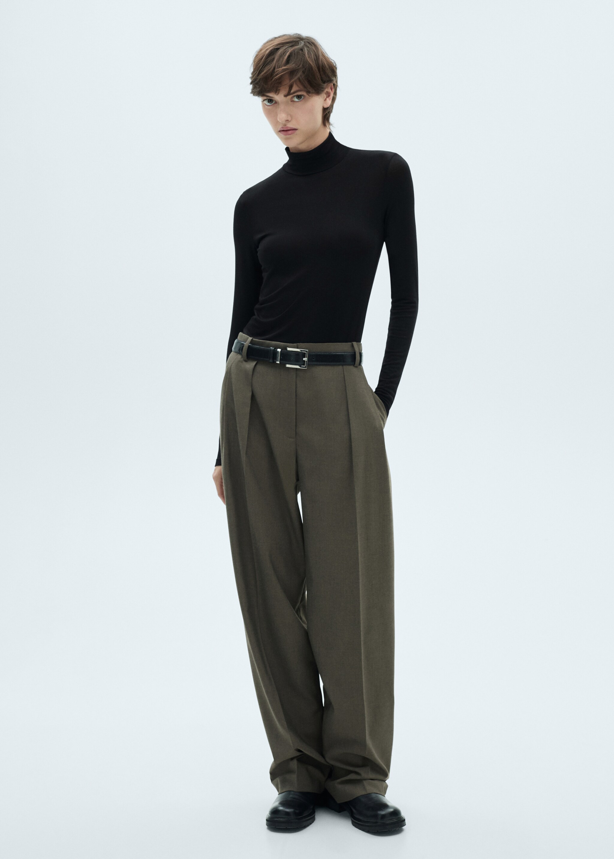 T-shirt manches longues col roulé - Plan général, Noir. Ref: 87010430-00.