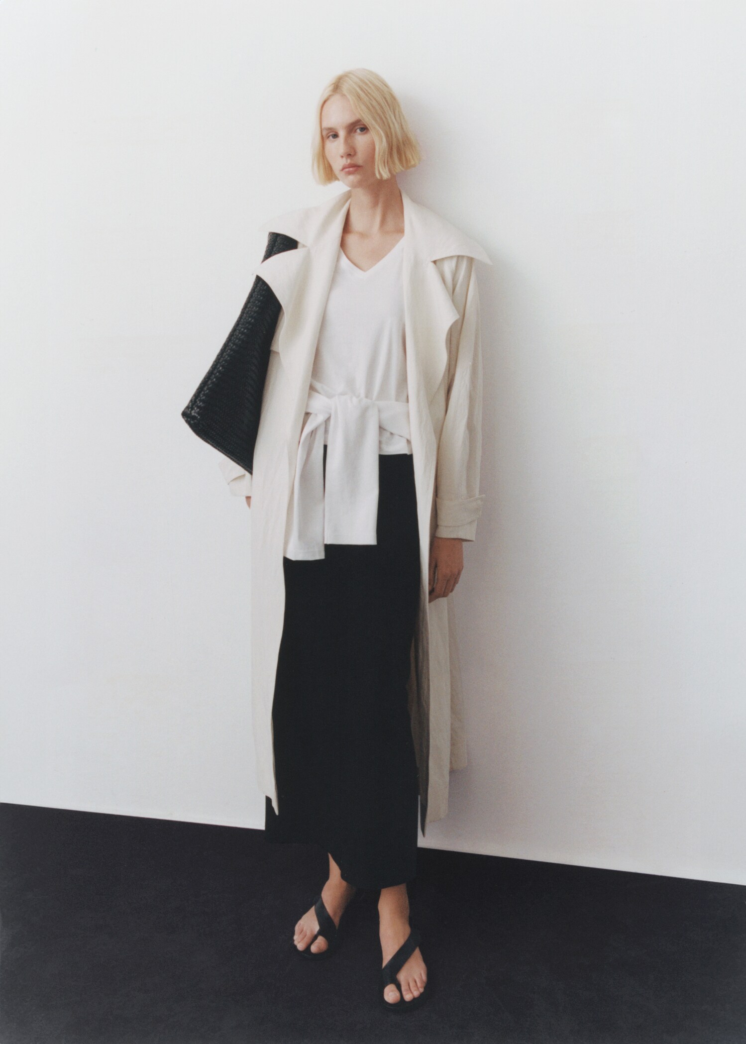 V-neck cotton T-shirt - General plane