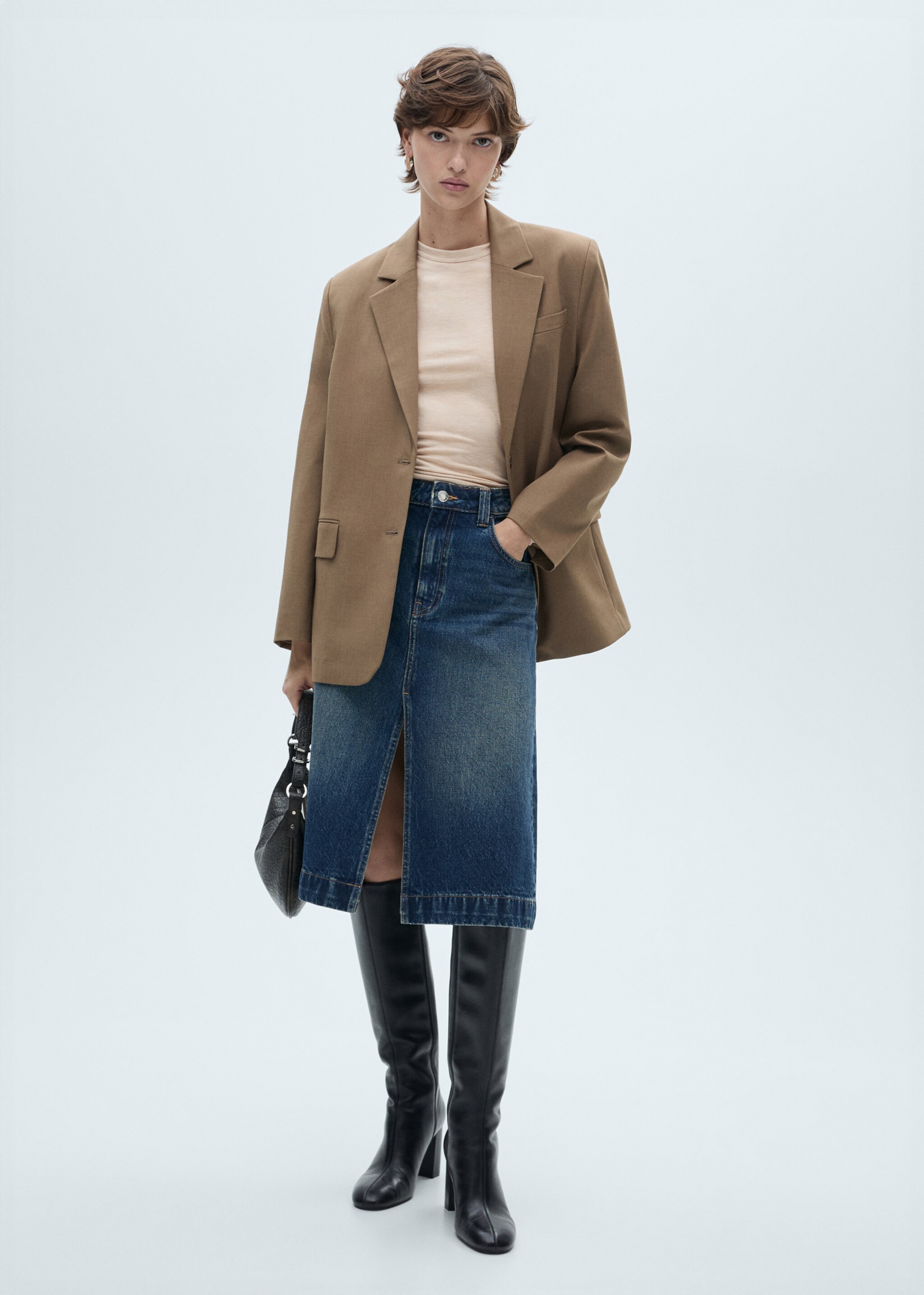 T-shirt ajusté manches longues - Plan général, Sable. Ref: 87010438-00.