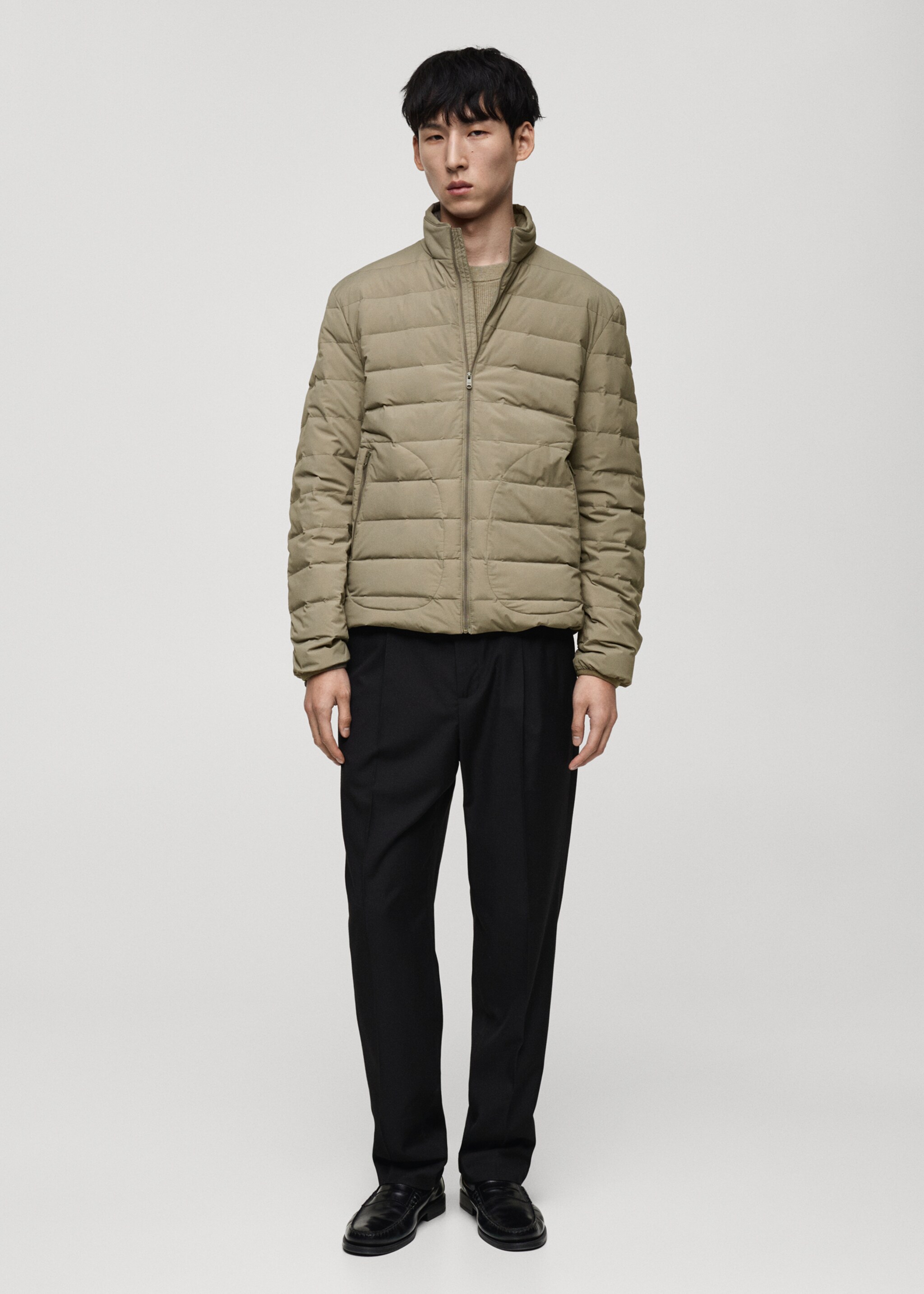 Jaqueta embuatada farcit plomissol i plomes - Pla general, Marró mitjà. Ref: 87010588-00.