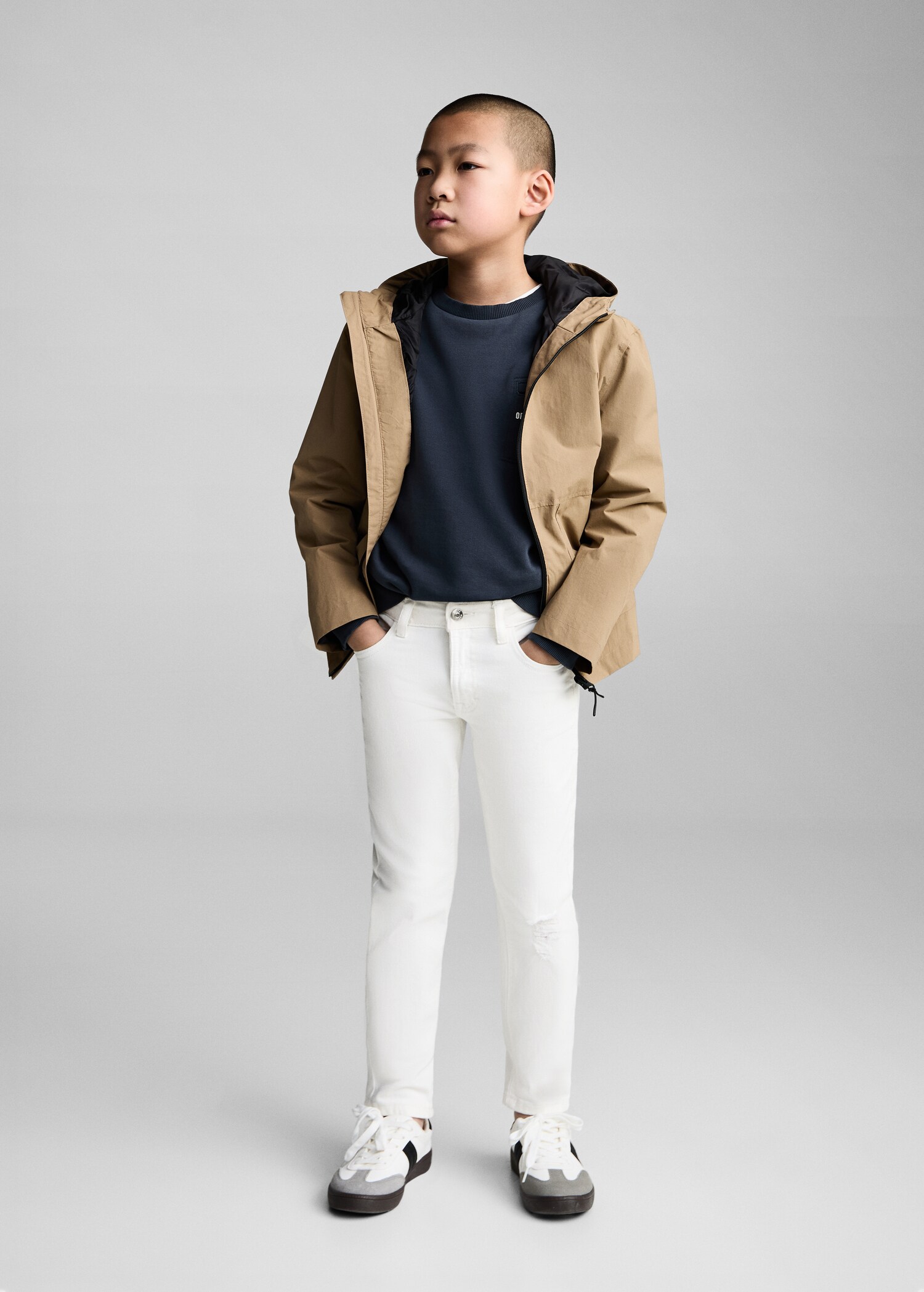 Slim-fit jeans - General plane