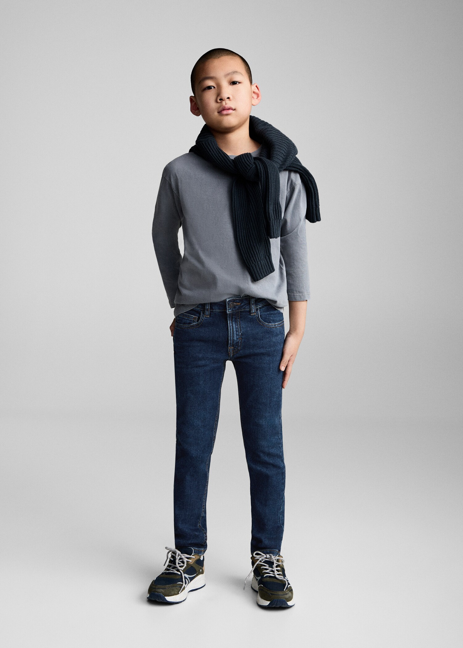 Slim-fit jeans - General plane