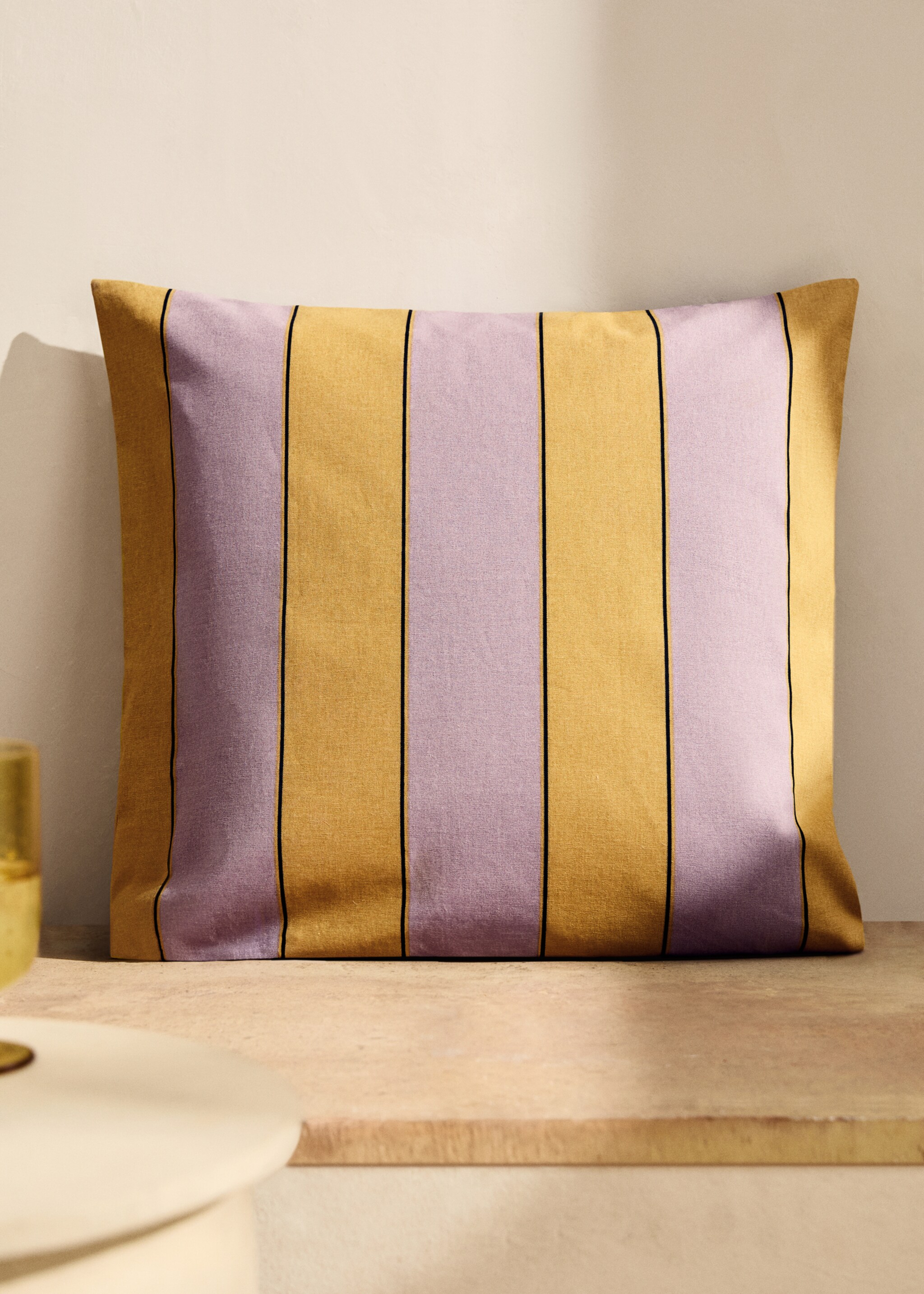 Waterproof striped cushion cover 50x50 cm - General plane, Plum. Ref: 87012901-00.