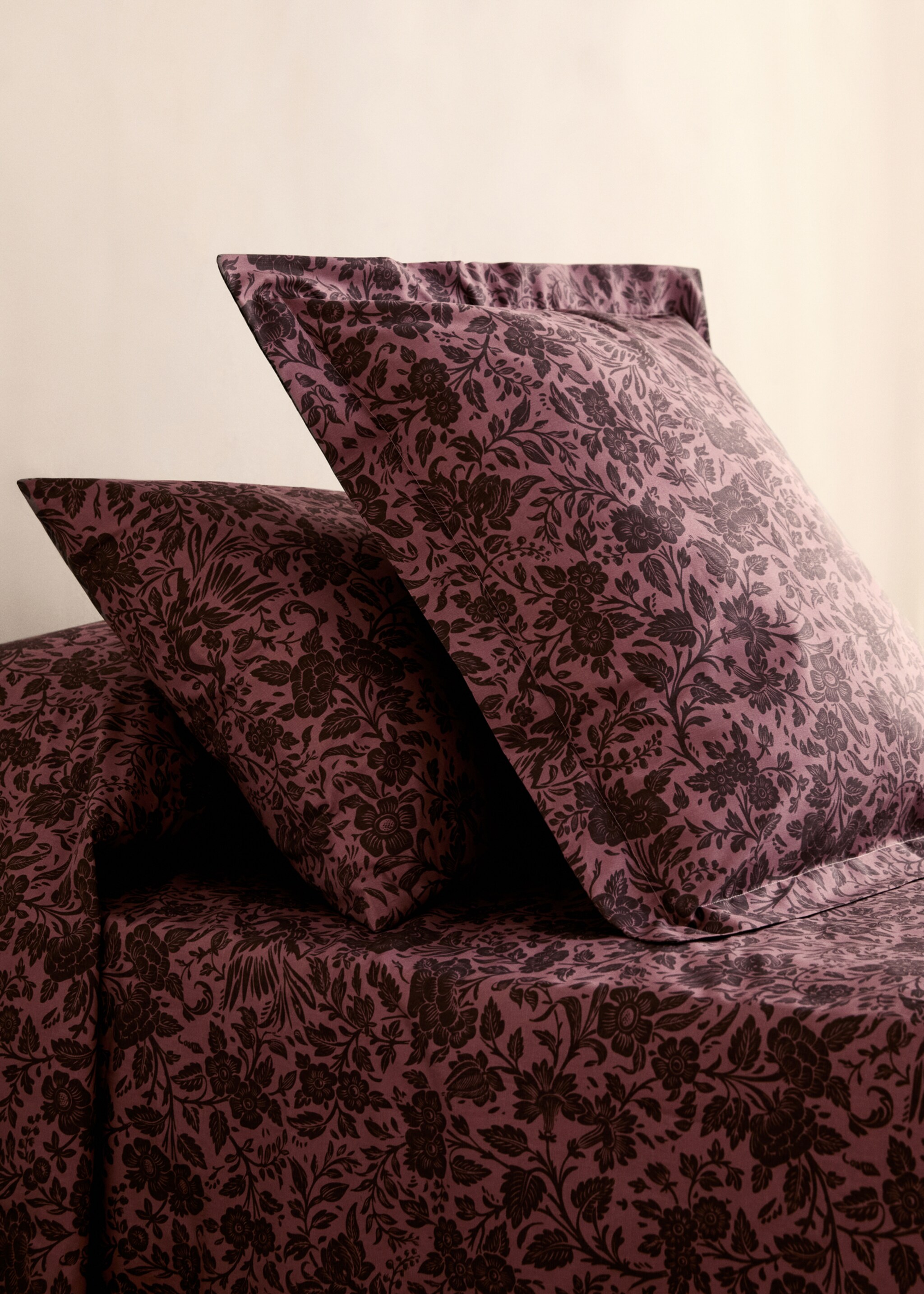 Two cotton percale two-tone floral-print pillowcases 50x75 cm - General plane, Pink. Ref: 87012950-00.