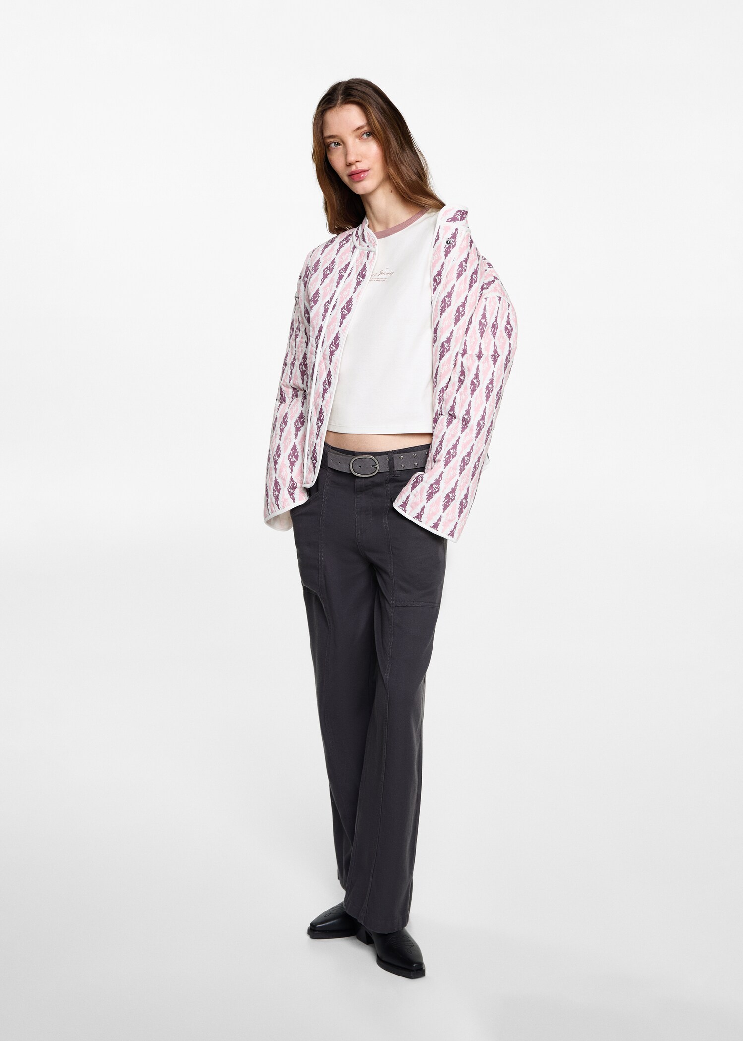 Camiseta crop mensaje - Plano general