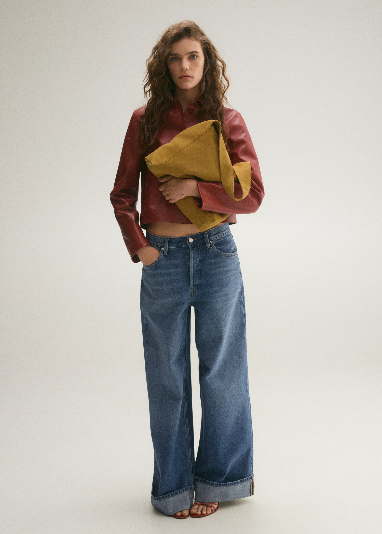 Wideleg jeans with turned-up hem - General plane
