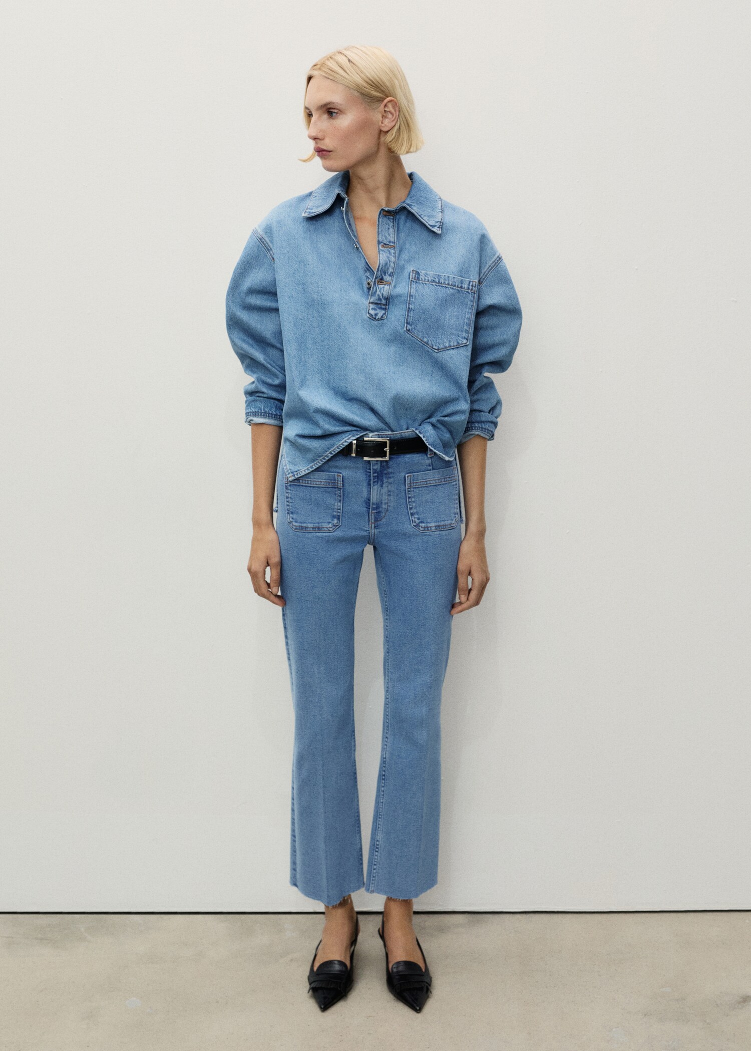 Flared cropped jeans with pockets - General plane