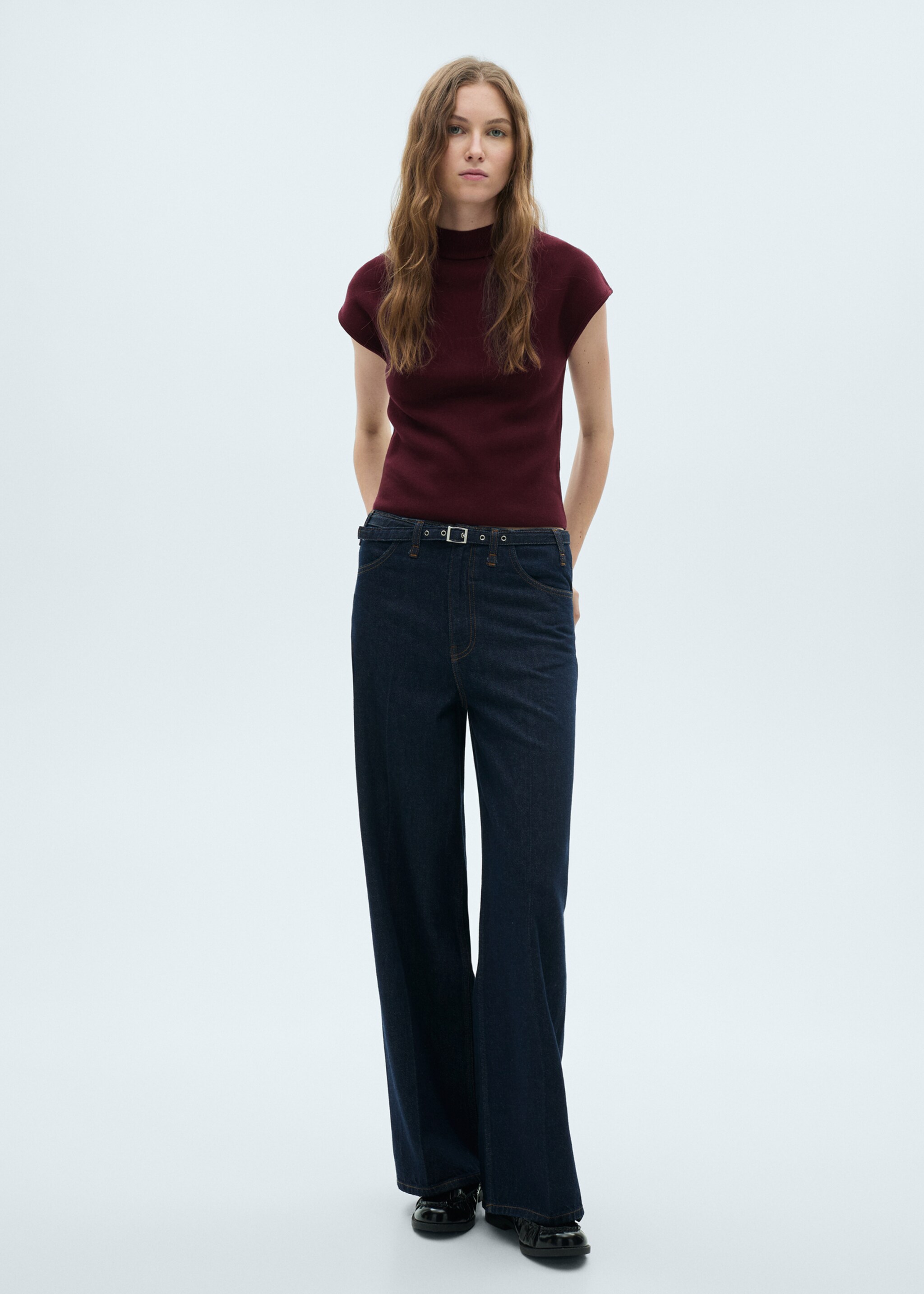 Pulover din tricot subțire cu mânecă scurtă - Plan general, Maro. Ref: 87014091-00.