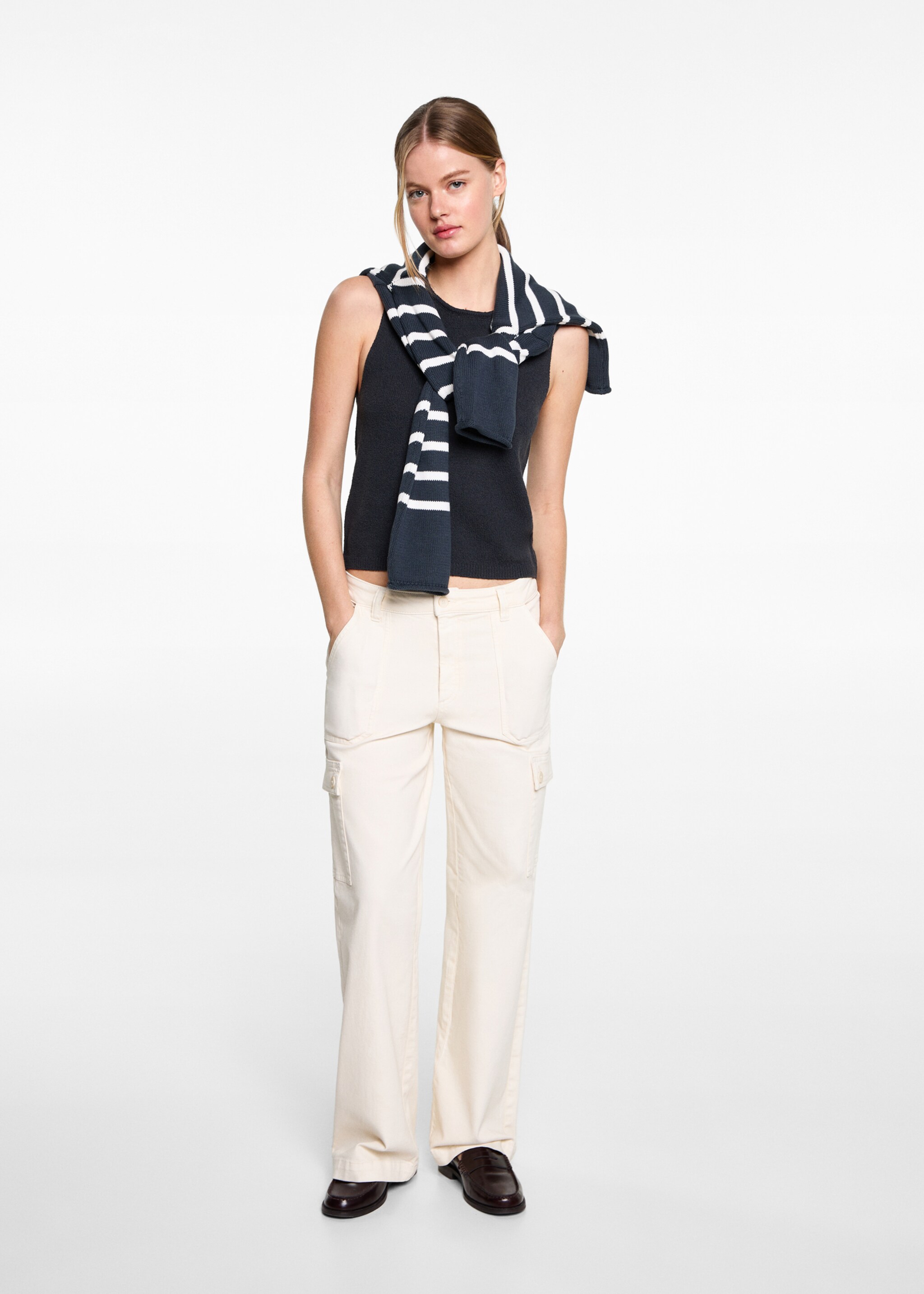 Knitted cropped top - General plane, Dark Navy. Ref: 87014789-00.