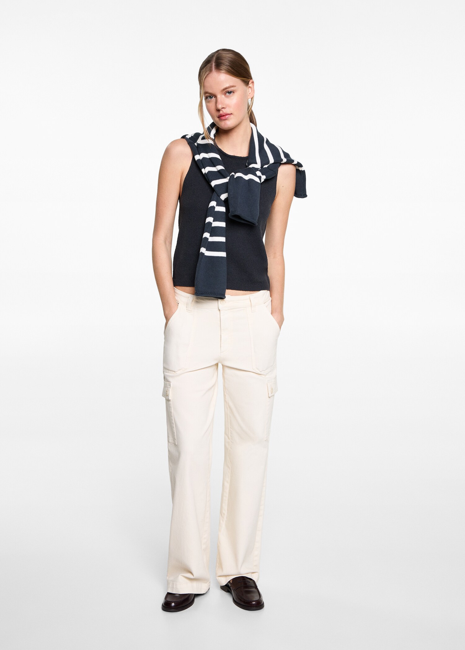 Knitted cropped top - General plane