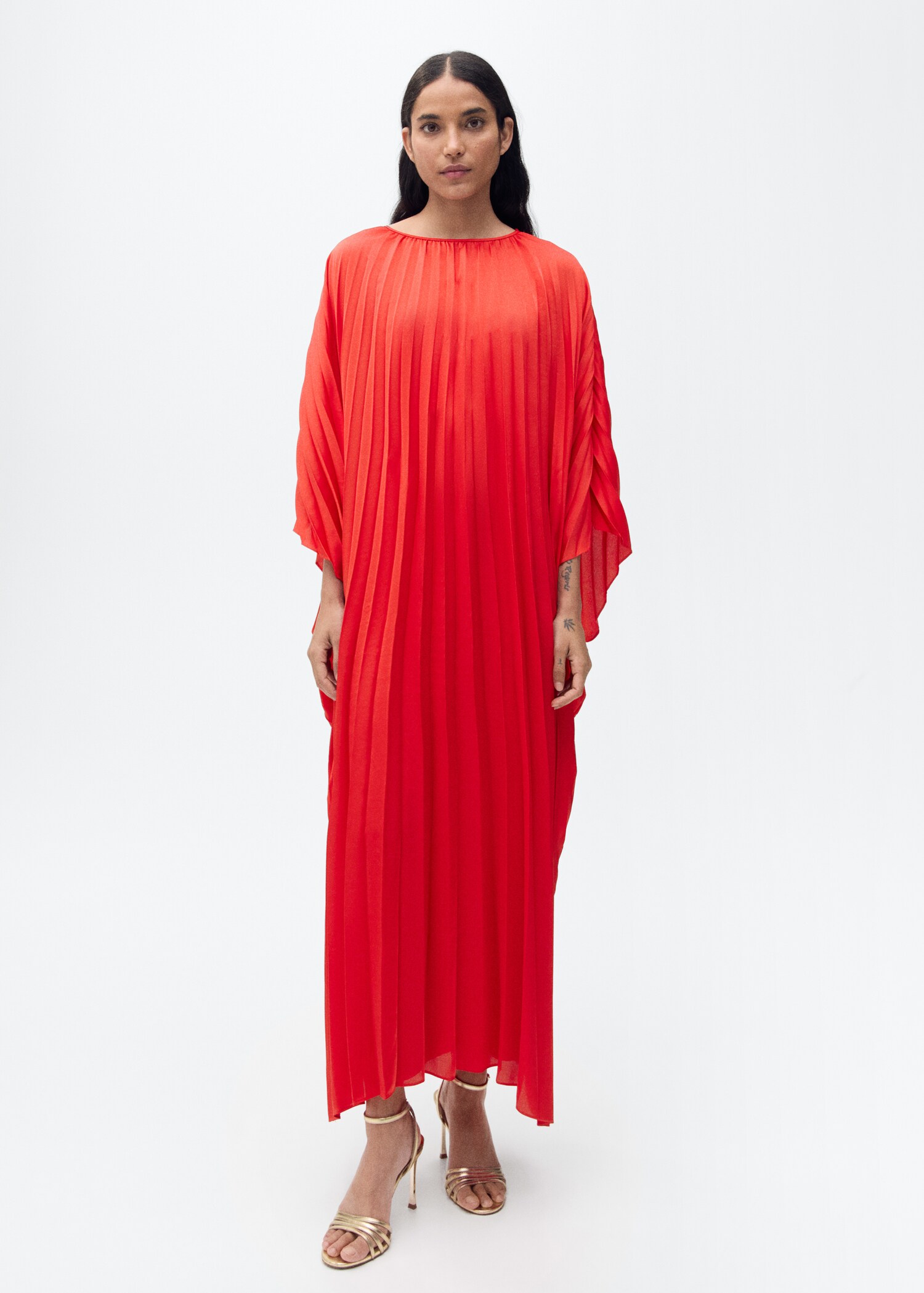 Pleated three-quarter sleeve dress - General plane