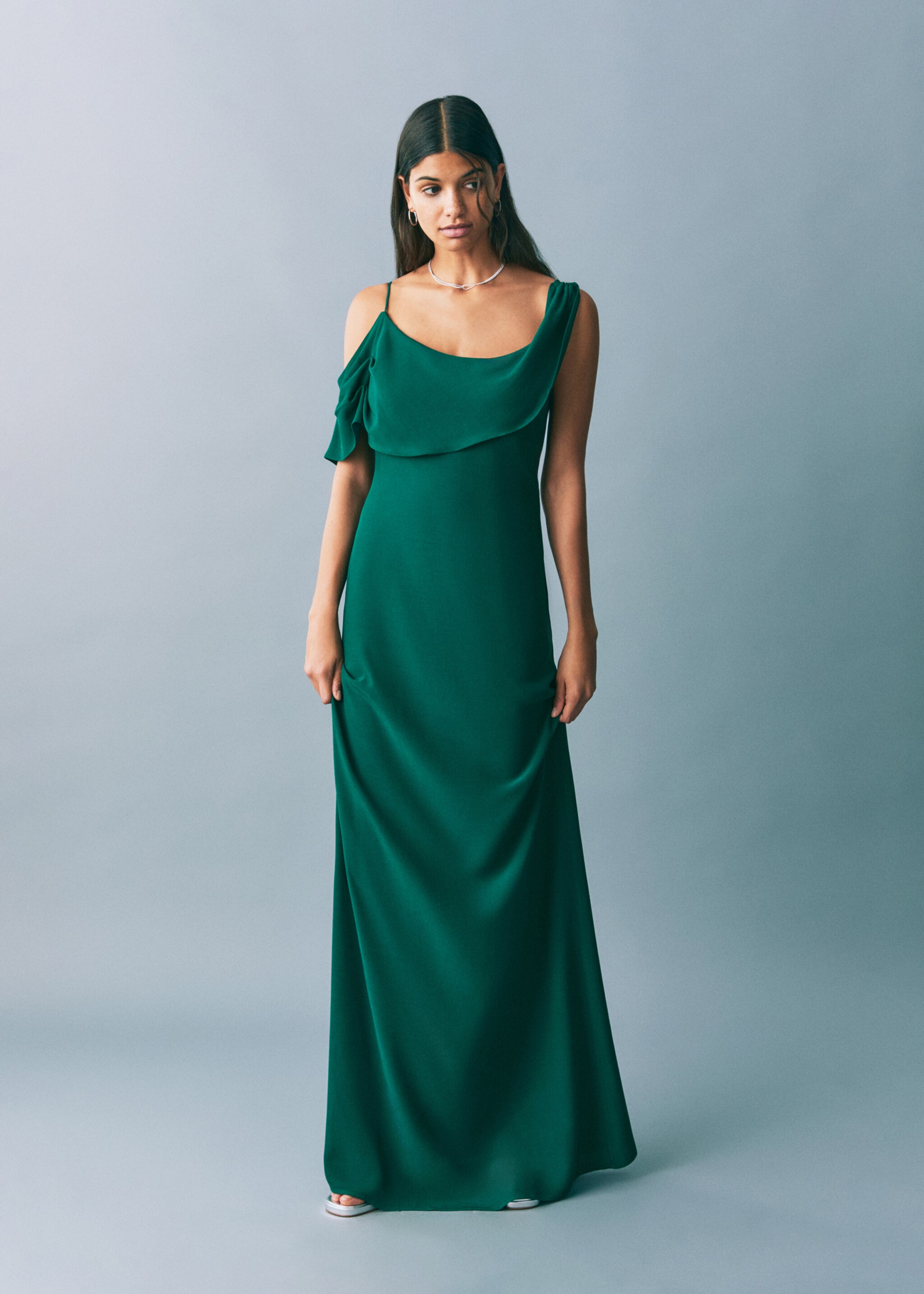 Asymmetrisk chiffongklänning - Allmän bild, Mörkgrön. Ref: 87016374-00.