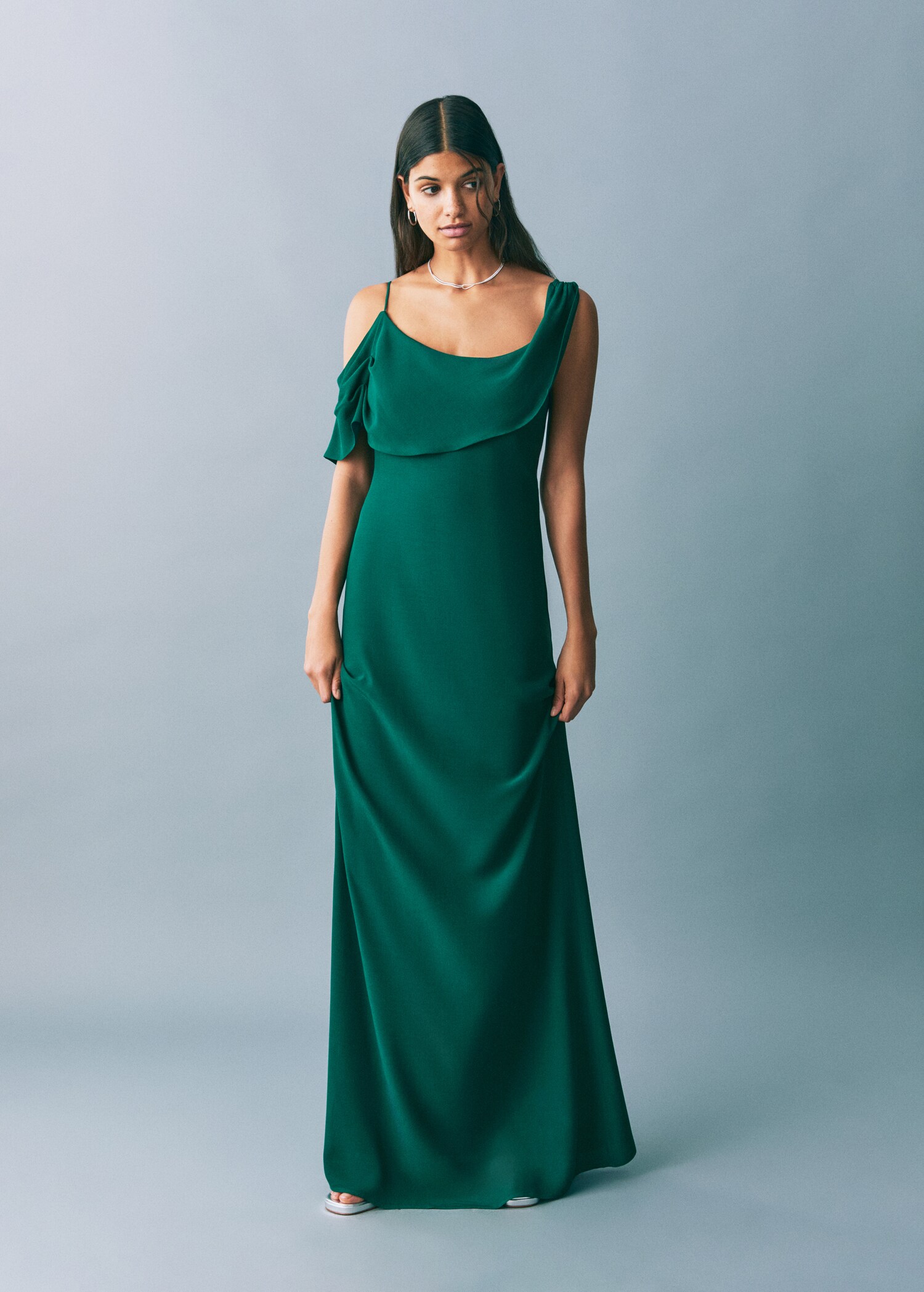 Asymmetrisk chiffongklänning - Allmän bild