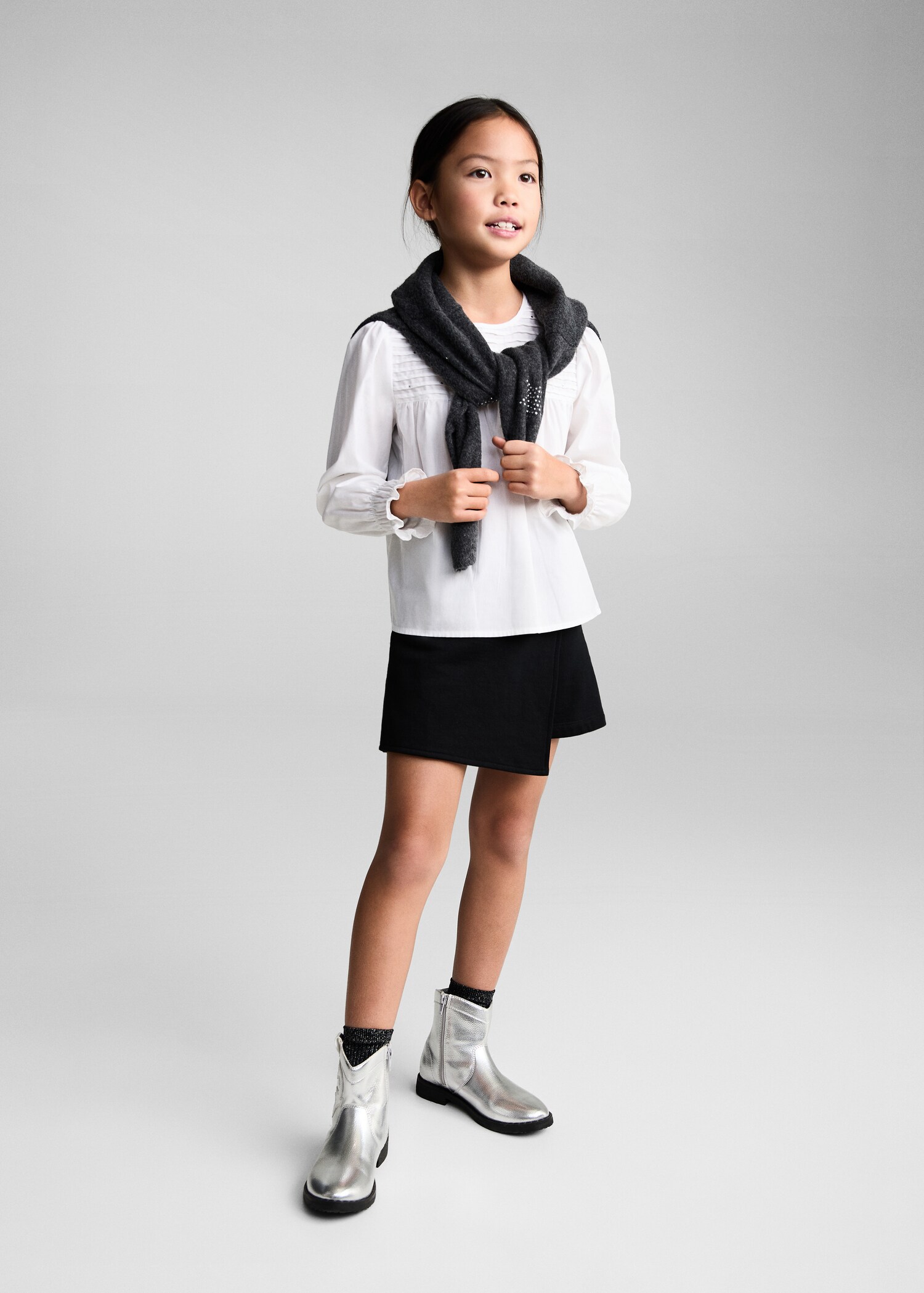 Rhinestone pleated blouse - General plane