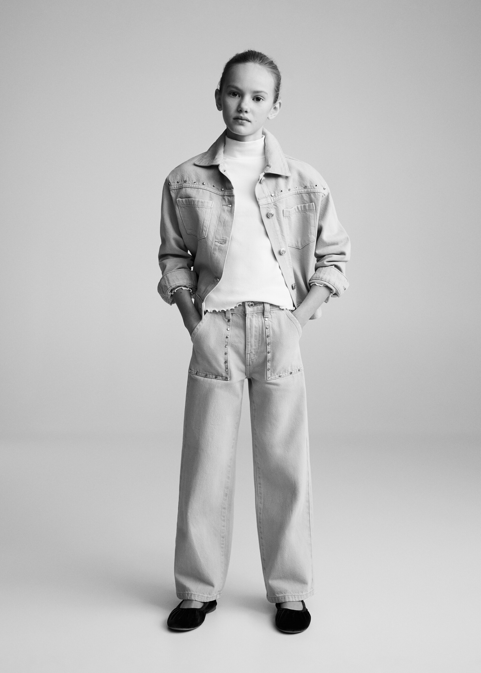 Ribbad t-shirt hög krage - Allmän bild, Benvit. Ref: 87020447-00.