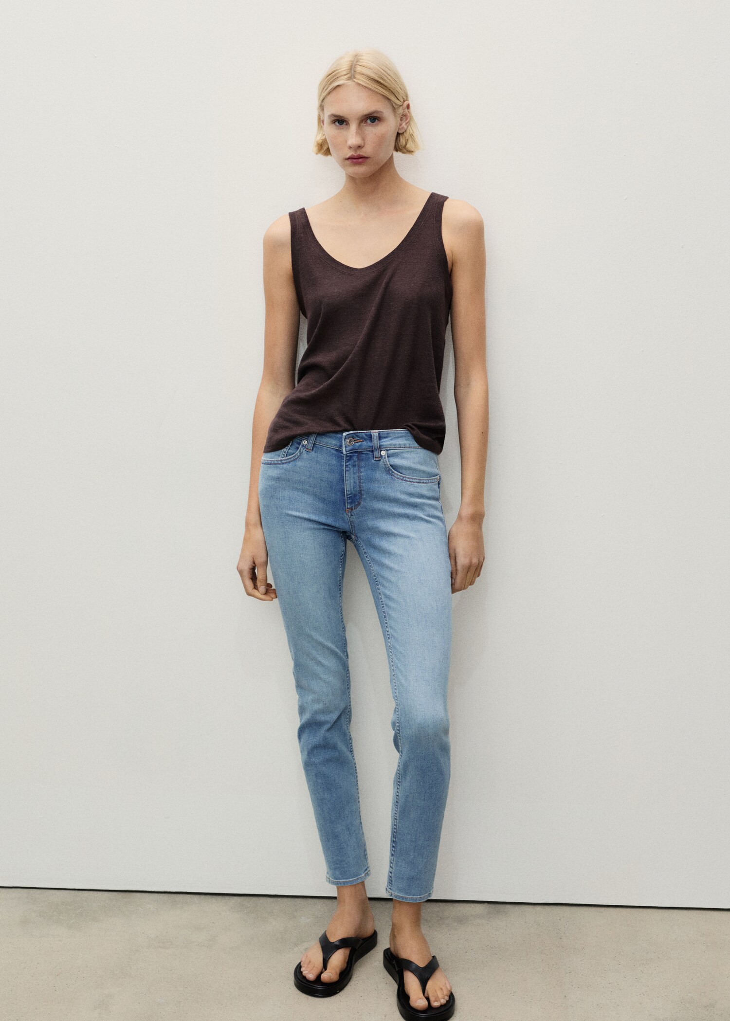 Push-up low-rise skinny jeans - General plane