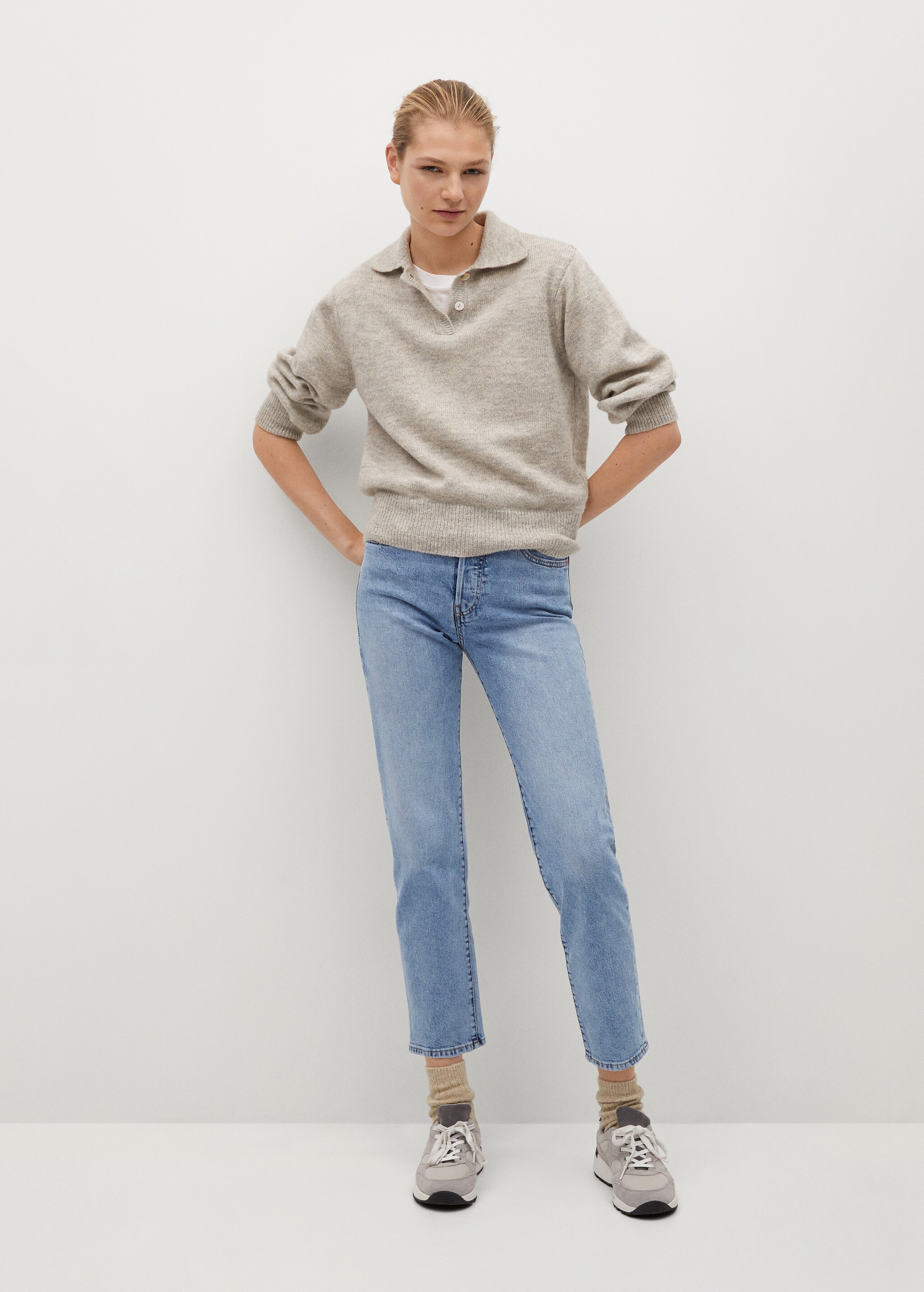 Ankle-length straight-fit jeans - General plane