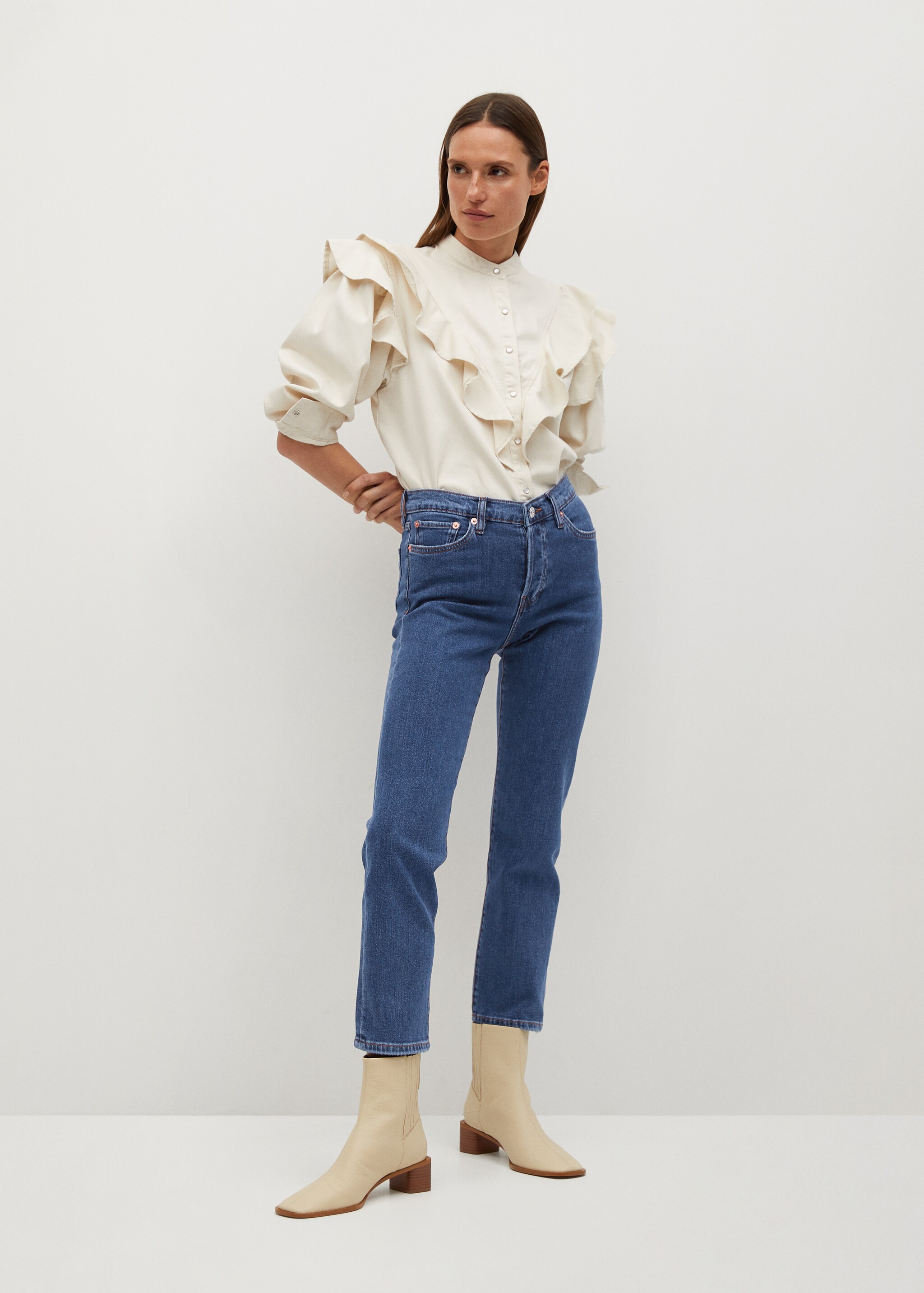 Ankle-length straight-fit jeans - General plane