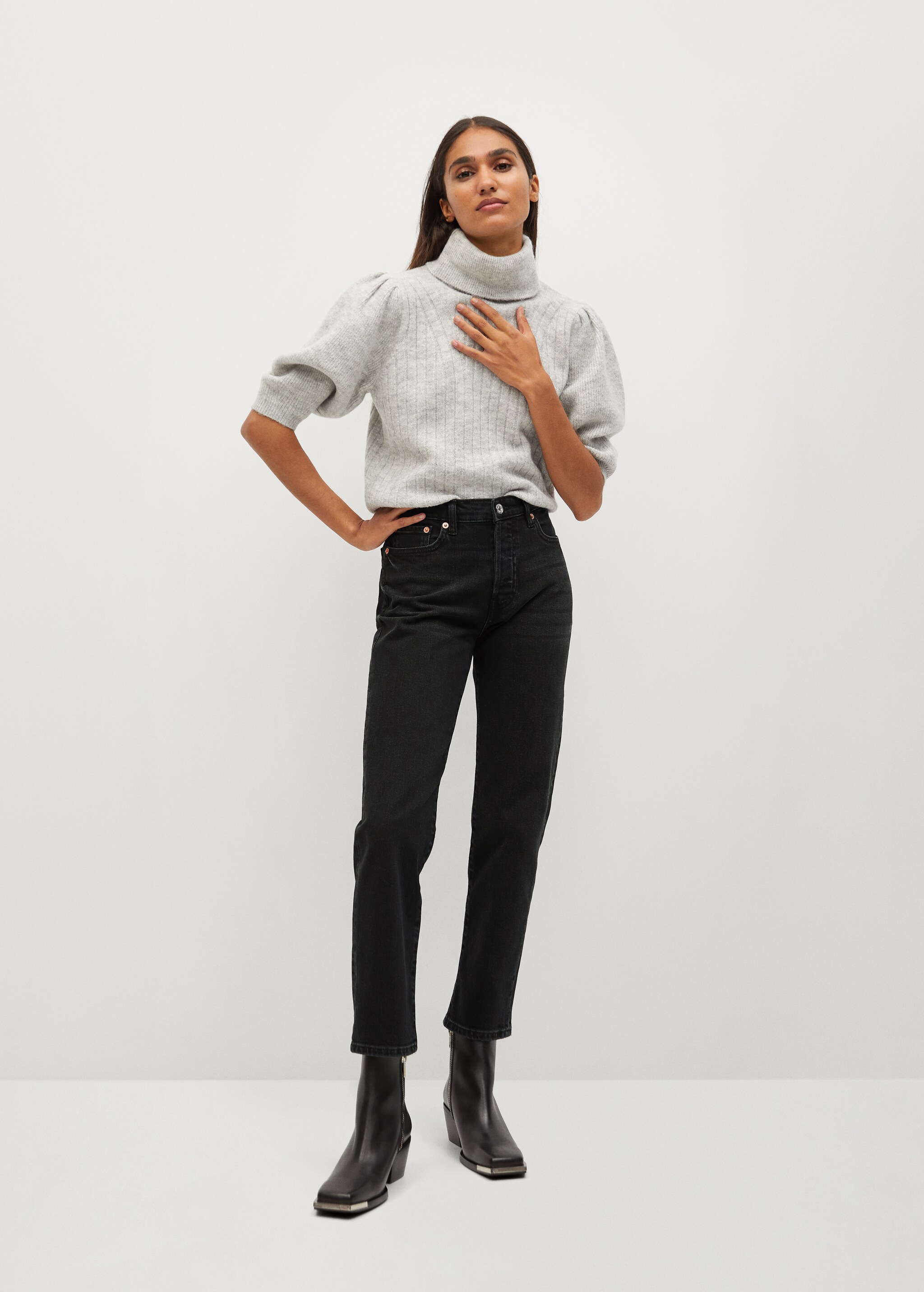 Ankle-length straight-fit jeans - General plane