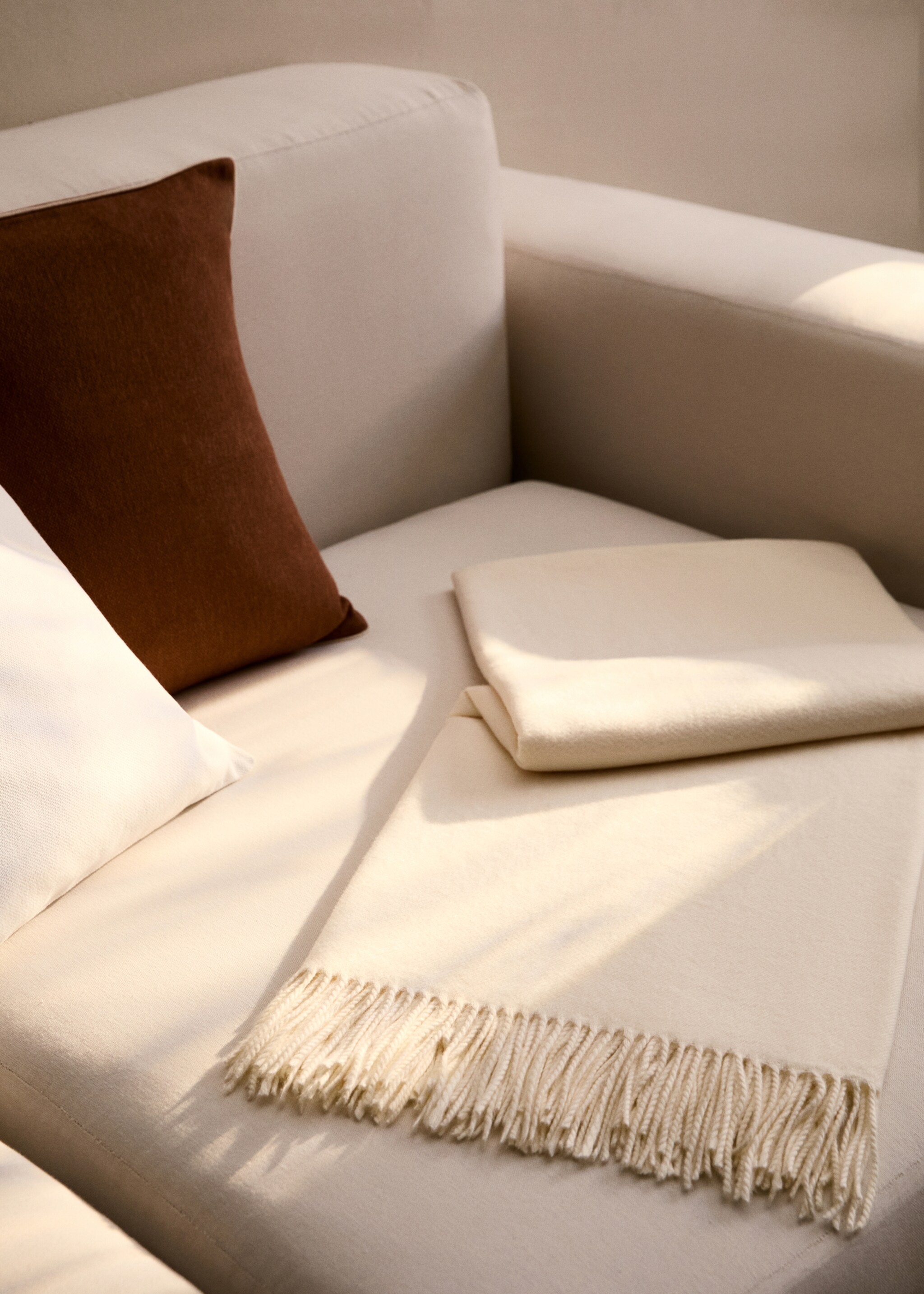 Blanket detail fringes - General plane, Ecru. Ref: 87022896-00.