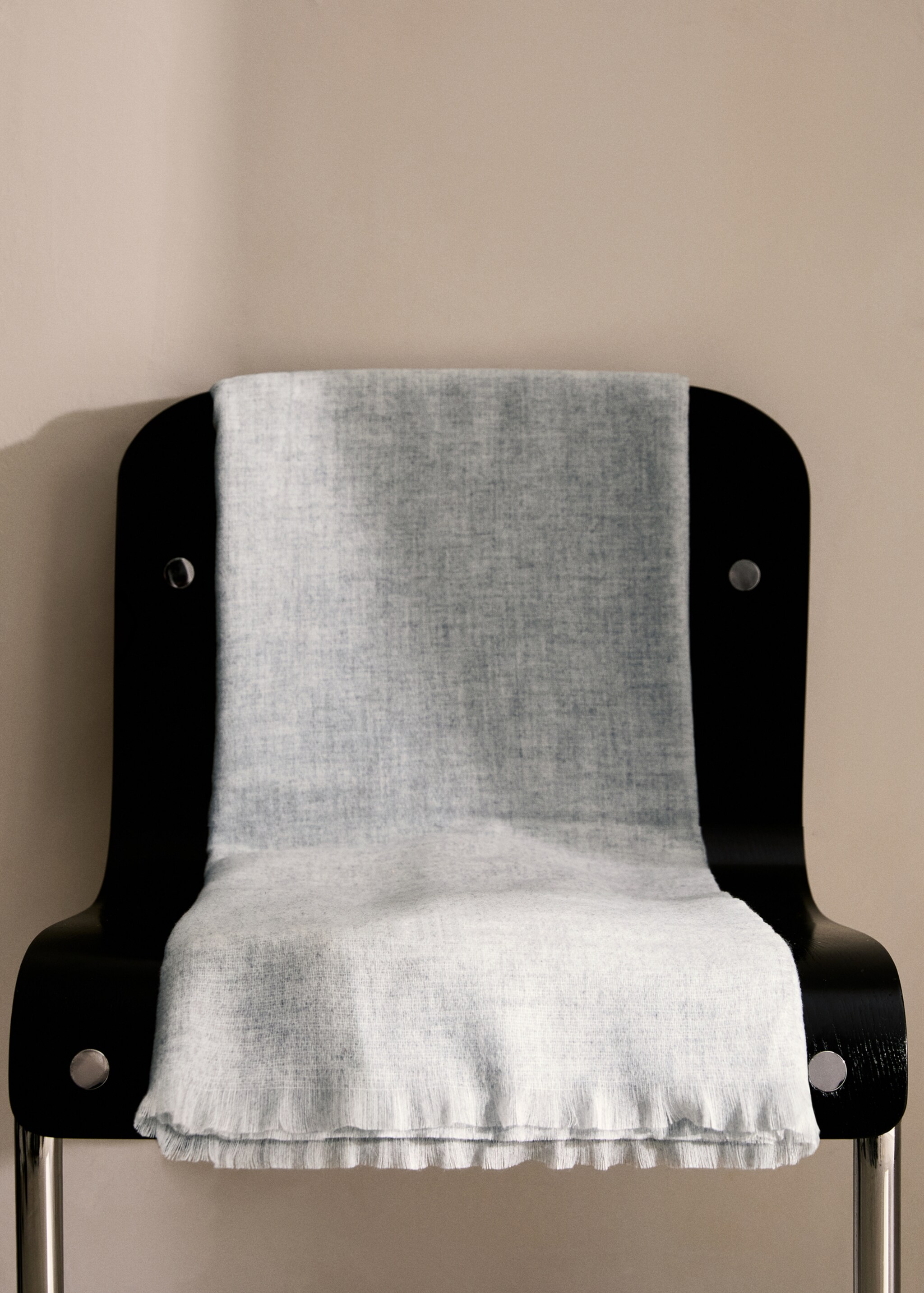 Soft melange blanket - General plane, Light/Pastel Grey. Ref: 87022897-00.