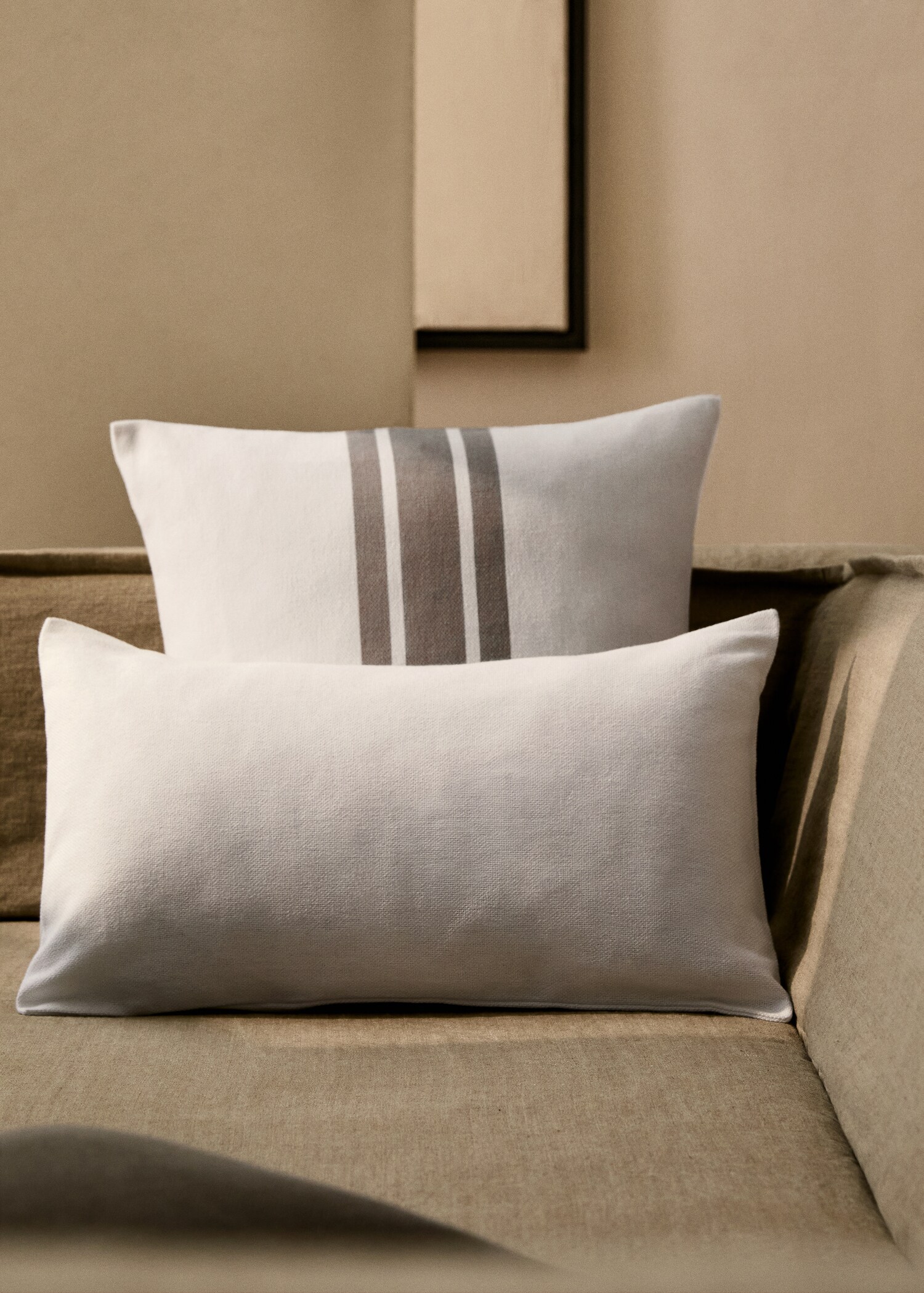 Cushion cover with structure, 30x50 cm - General plane