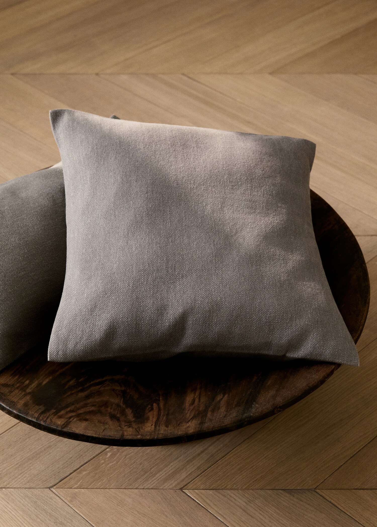 Cushion cover with structure, 45x45 cm - General plane