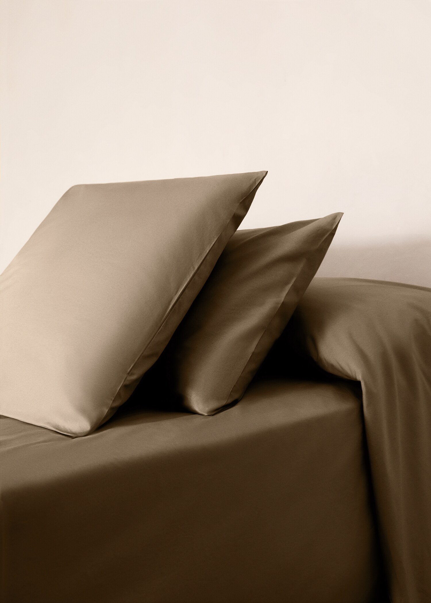 Two cotton percale pillowcases 60x60cm - General plane