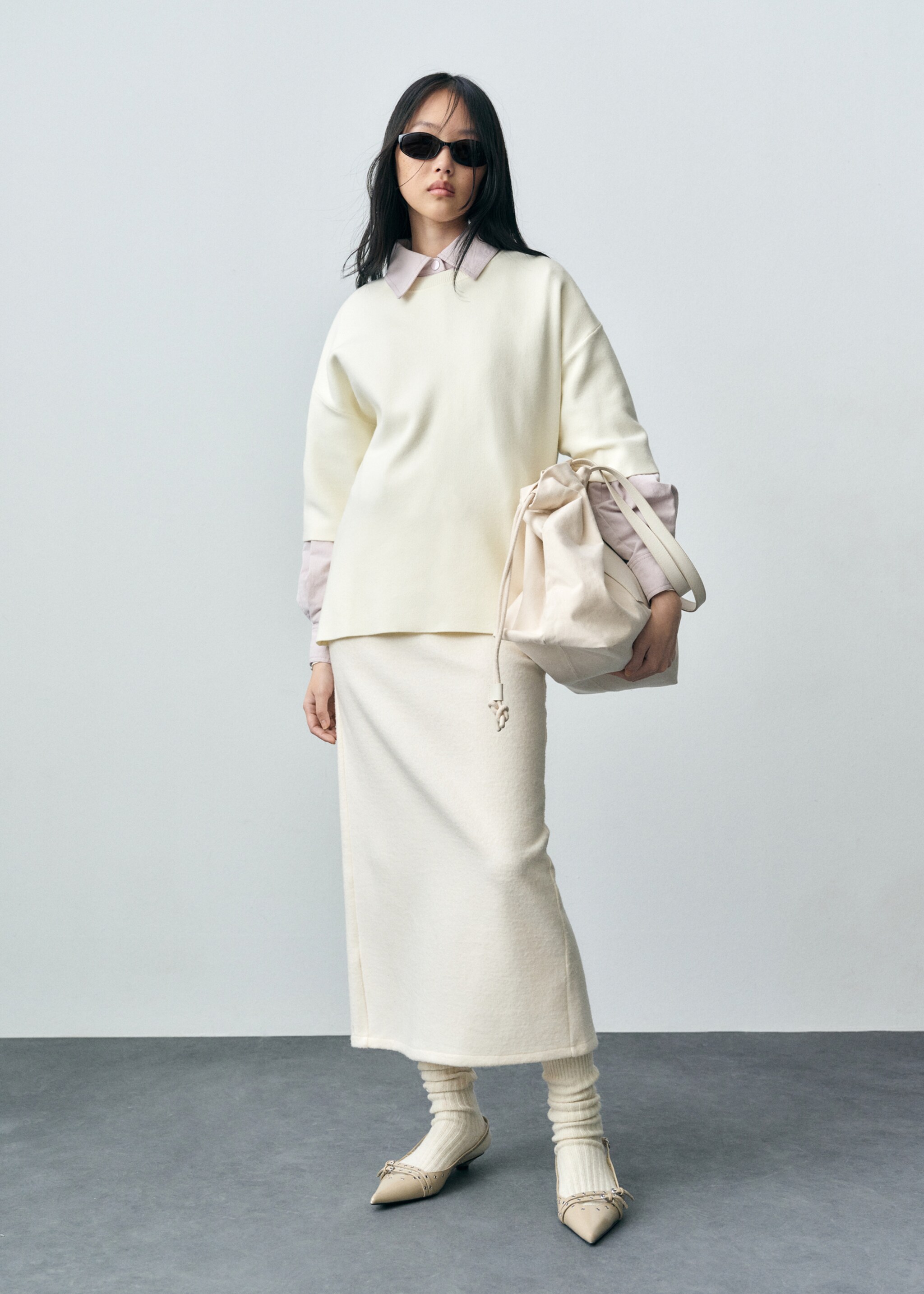 Svetr z jemného úpletu s krátkým rukávem - Celkový náhled, Bílá. Ref: 87023274-00.