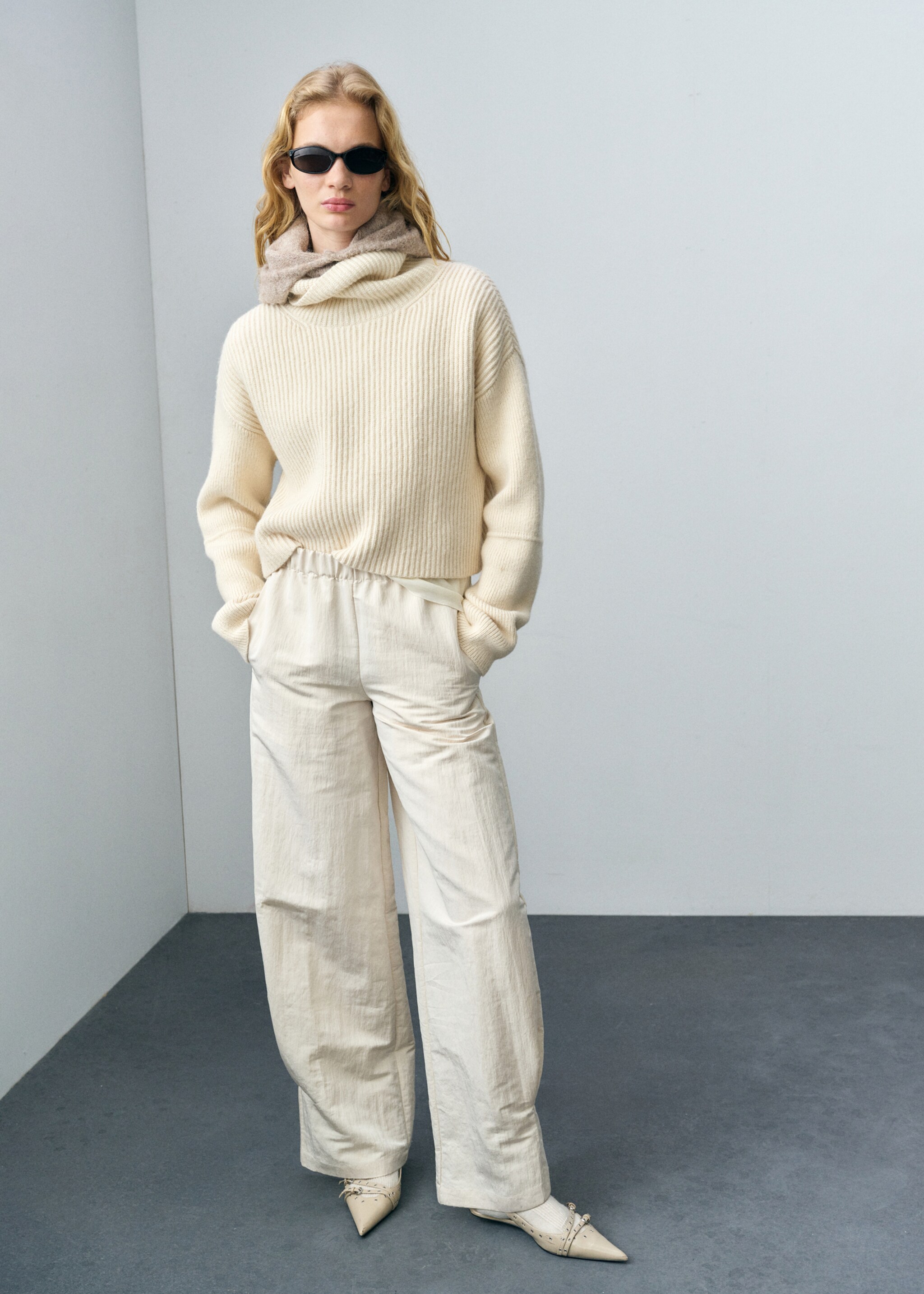 Wool blend turtleneck sweater - General plane, Ecru. Ref: 87023275-00.