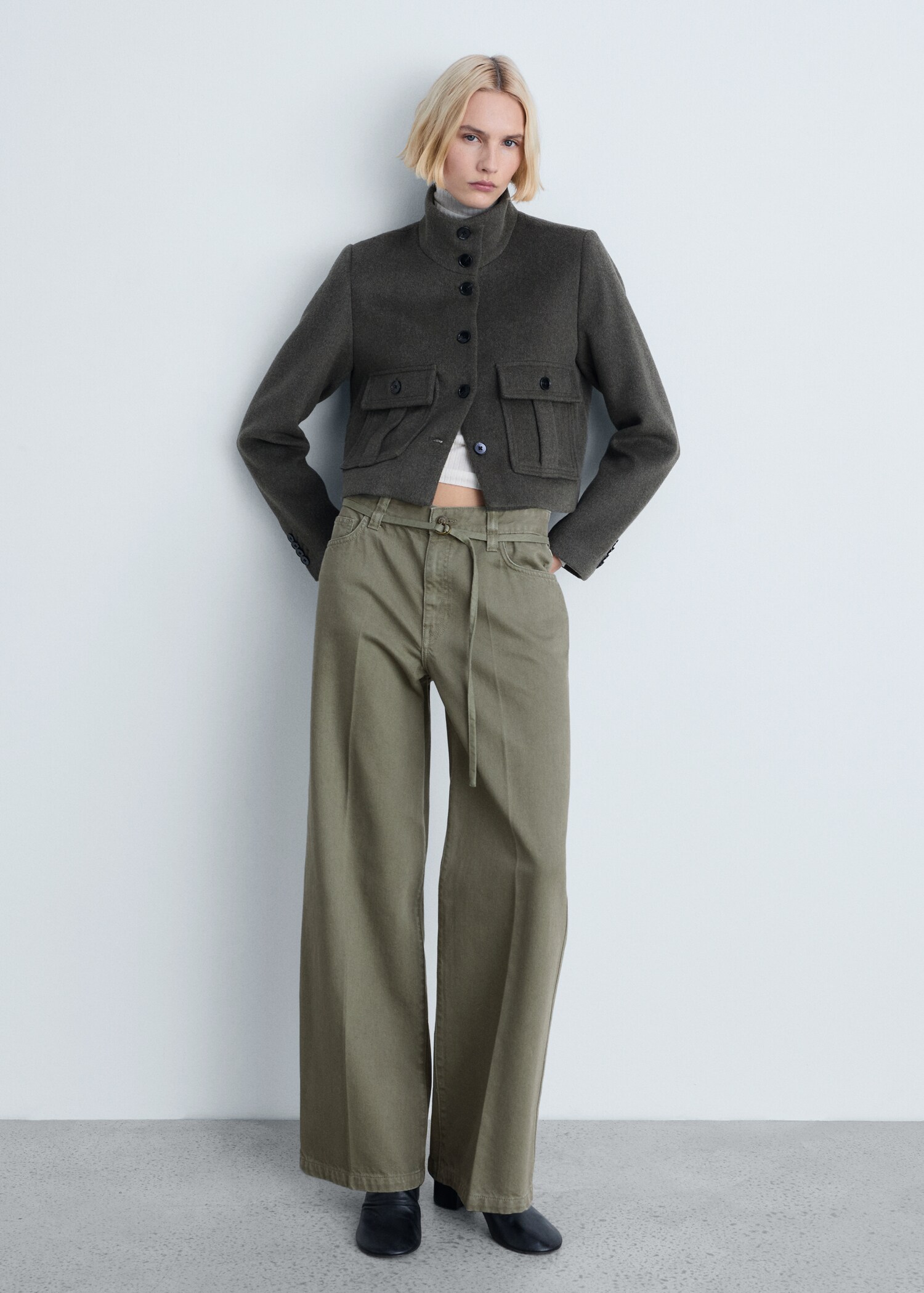 Wide leg jeans with belt detail - General plane