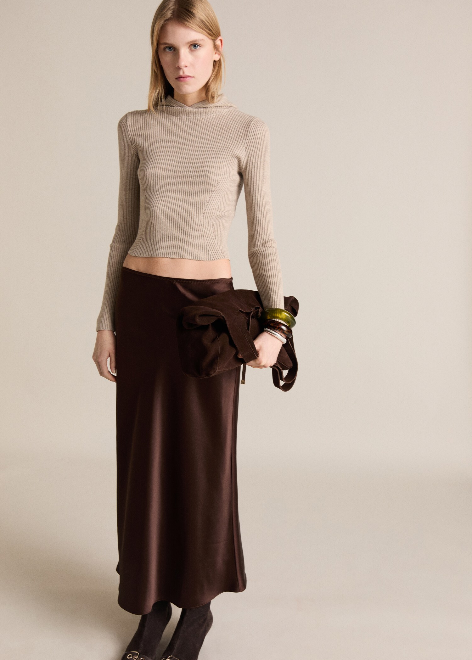 Gerippter Pullover mit Kapuze - Allgemeine Ansicht