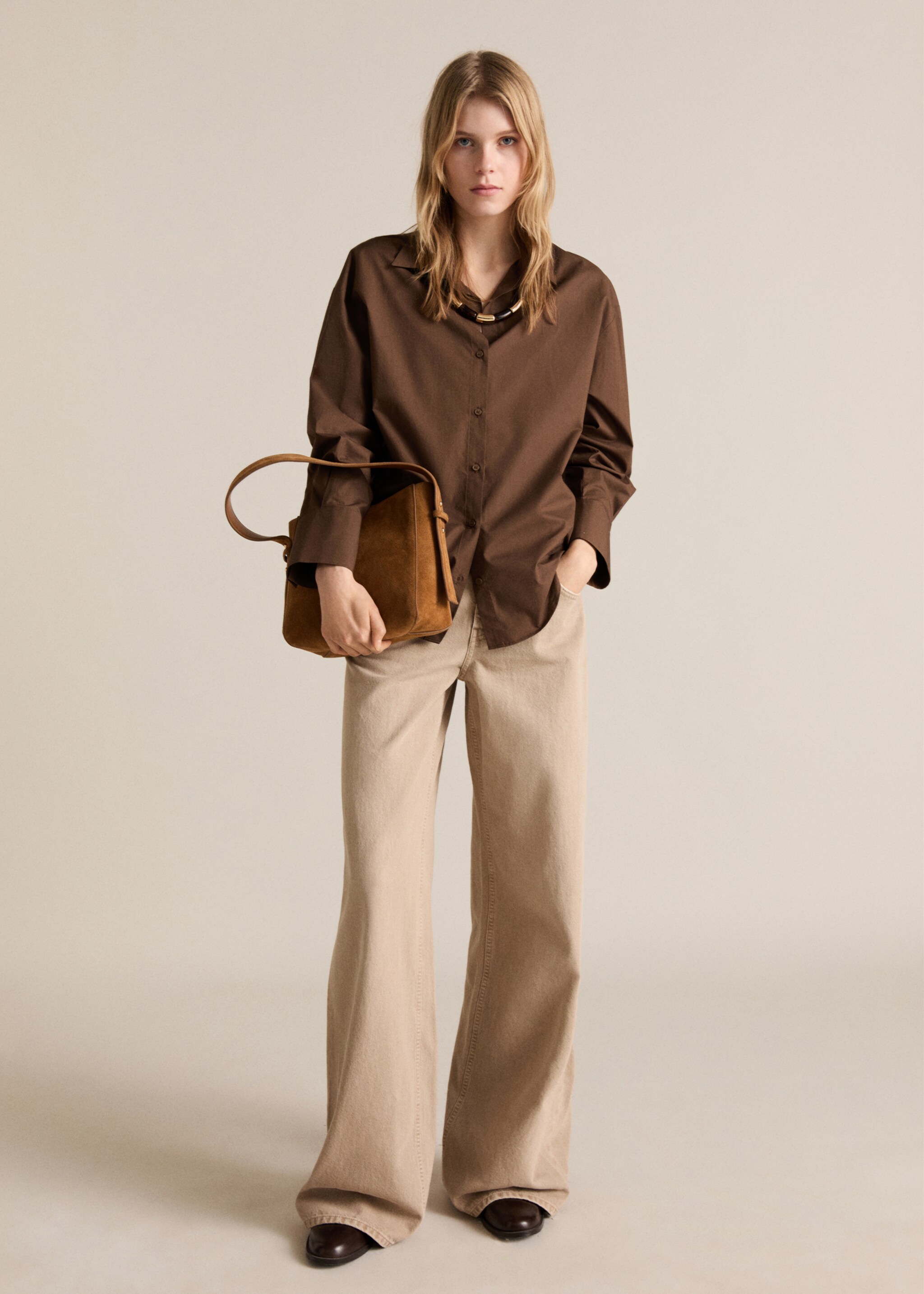 Rak skjorta i 100 % bomull - Allmän bild, Brun. Ref: 87024802-00.