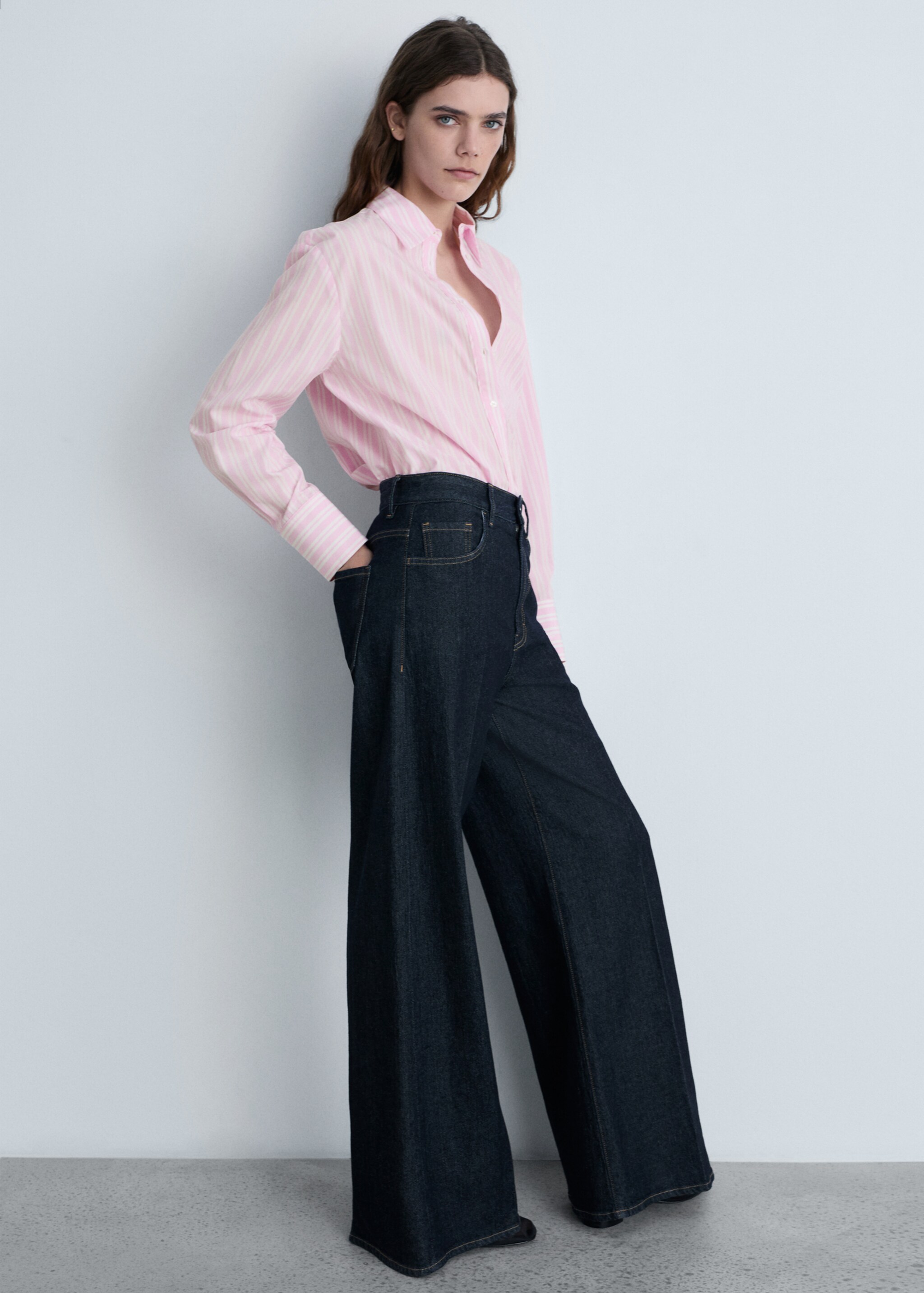 Recht gestreept overhemd - Overzichtstekening, Roze. Ref: 87024806-00.