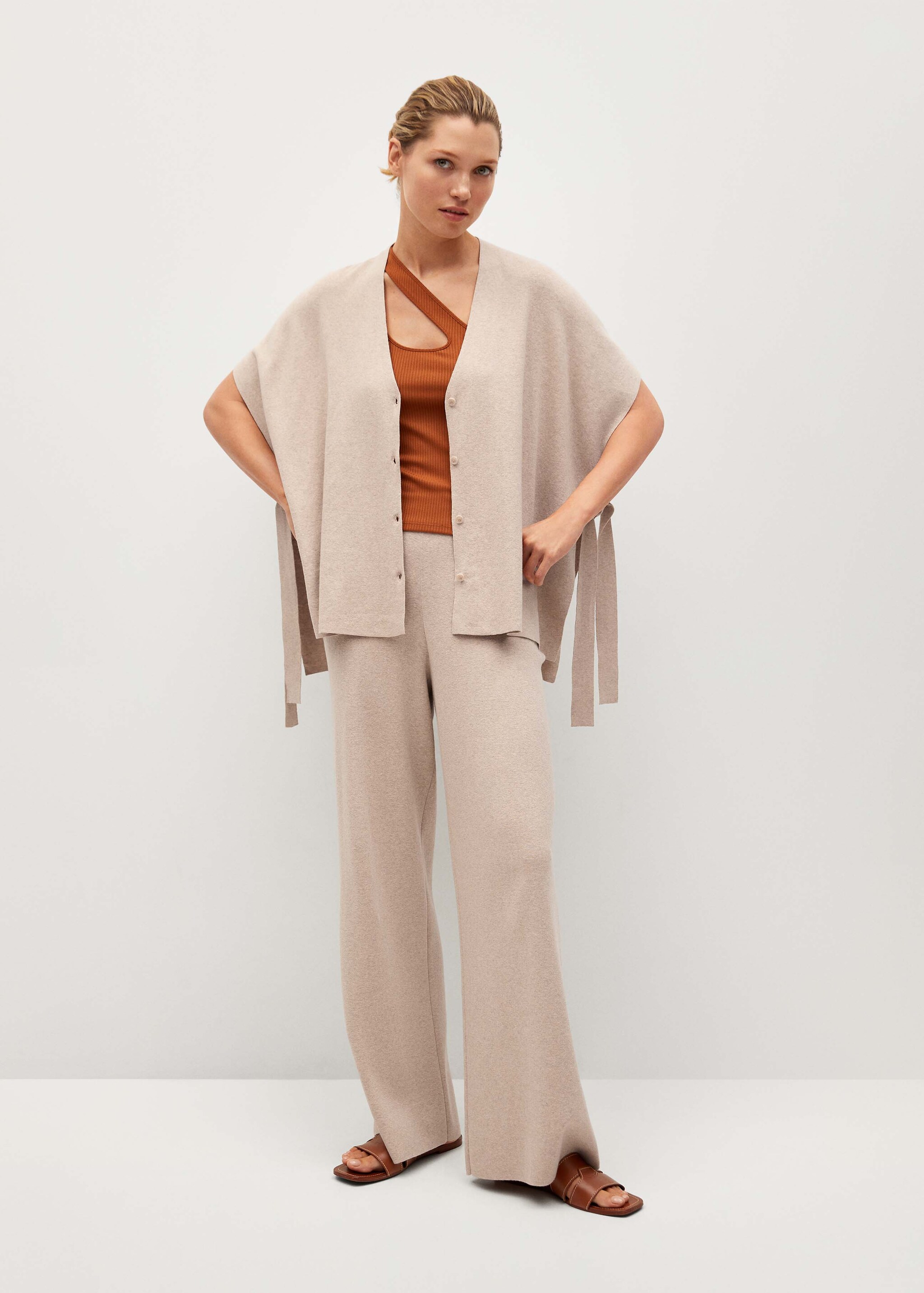 Cárdigan fluido oversize - Plano general