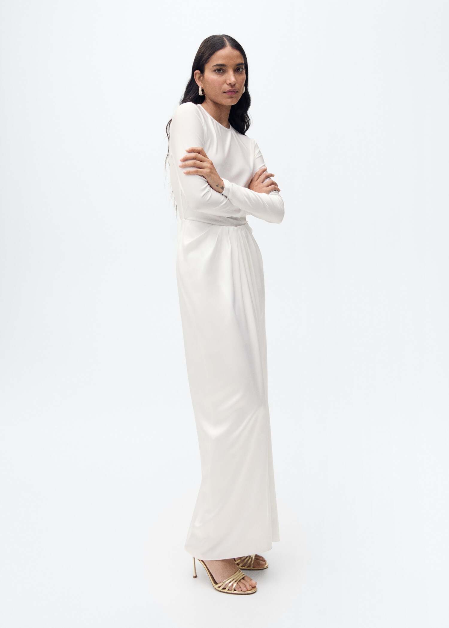 Combined-fabric long dress - General plane