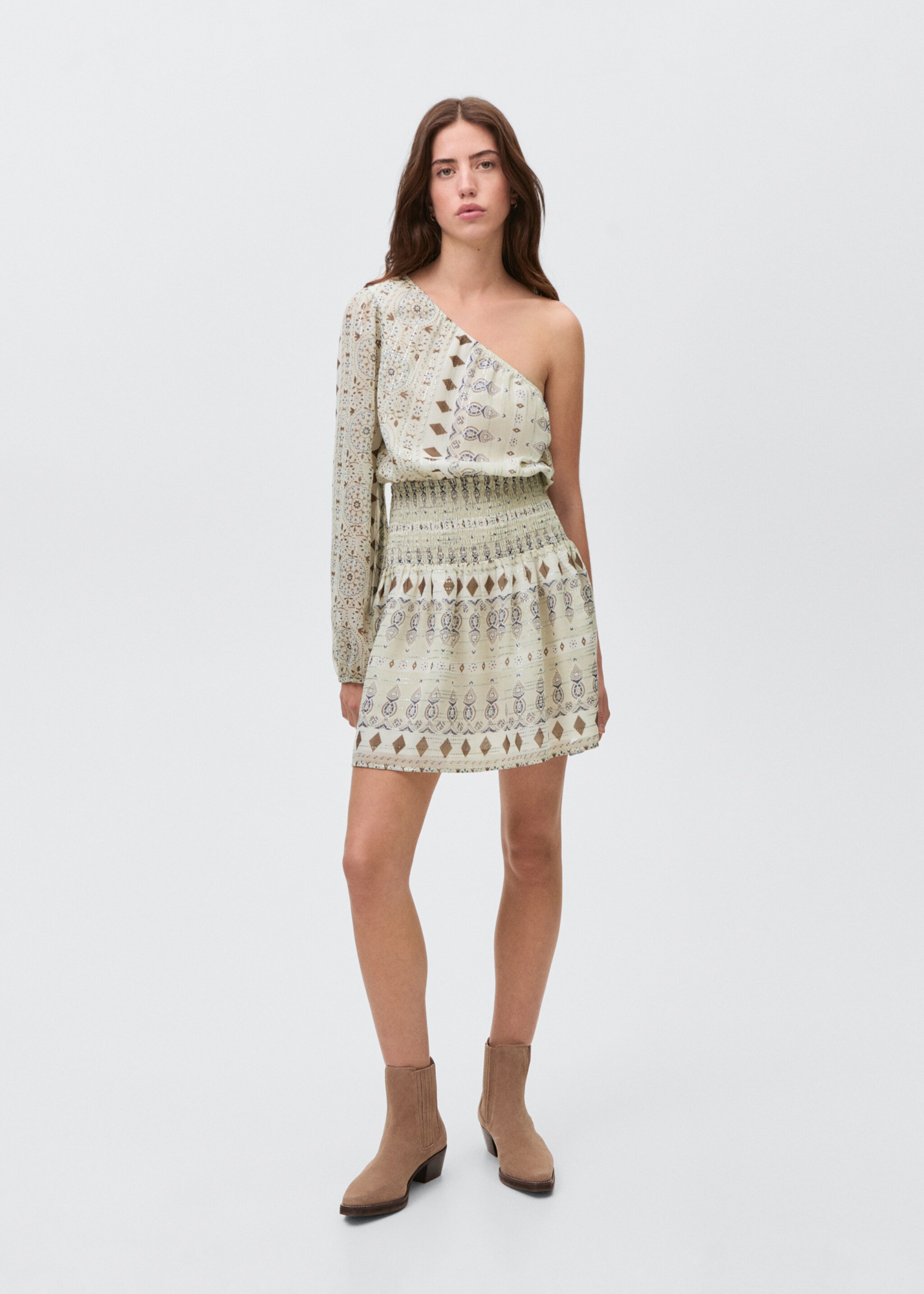 Vestido corto asimétrico - Plano general, Verde menta. Ref: 87025736-00.