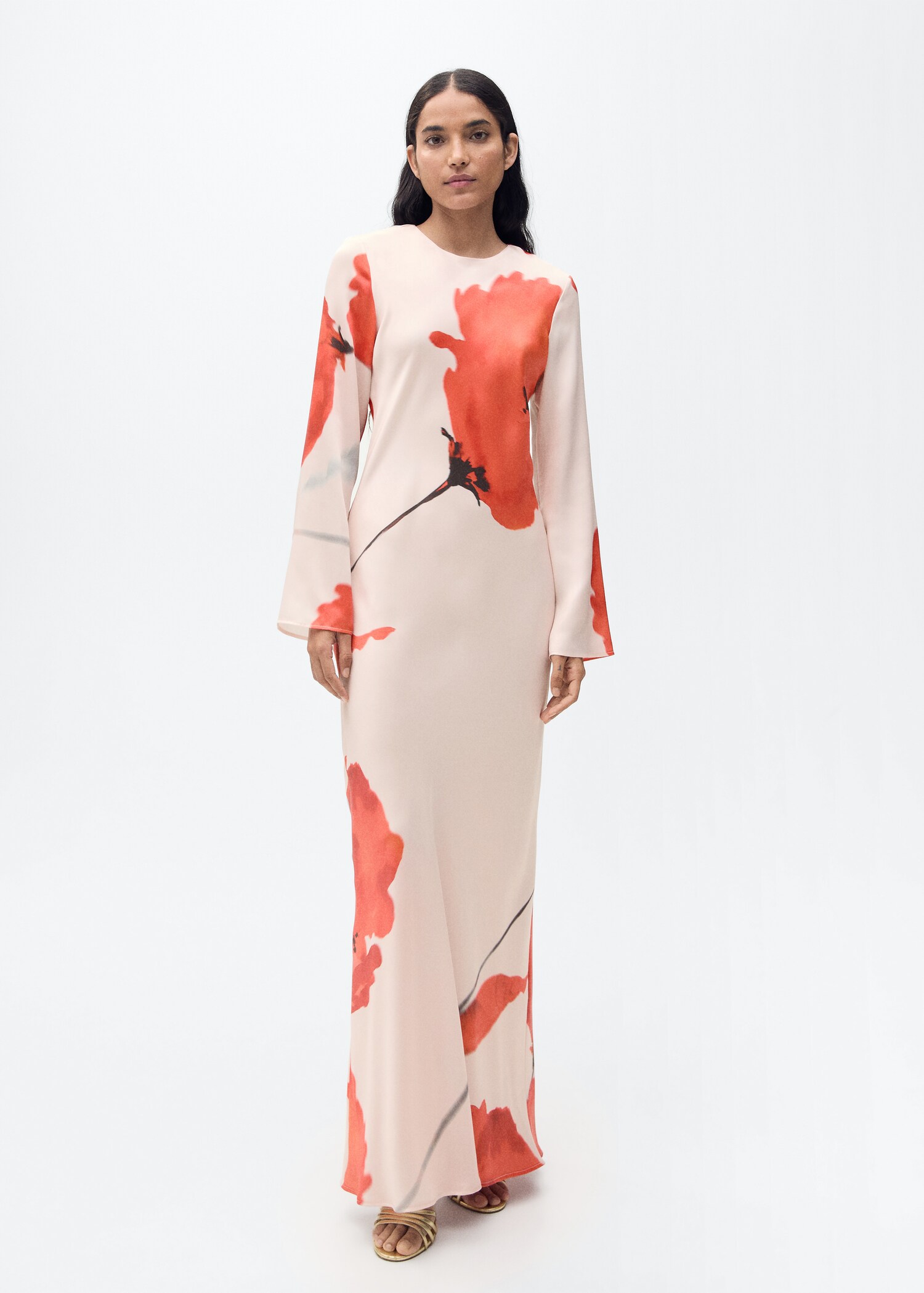 Satin dress with floral print - General plane