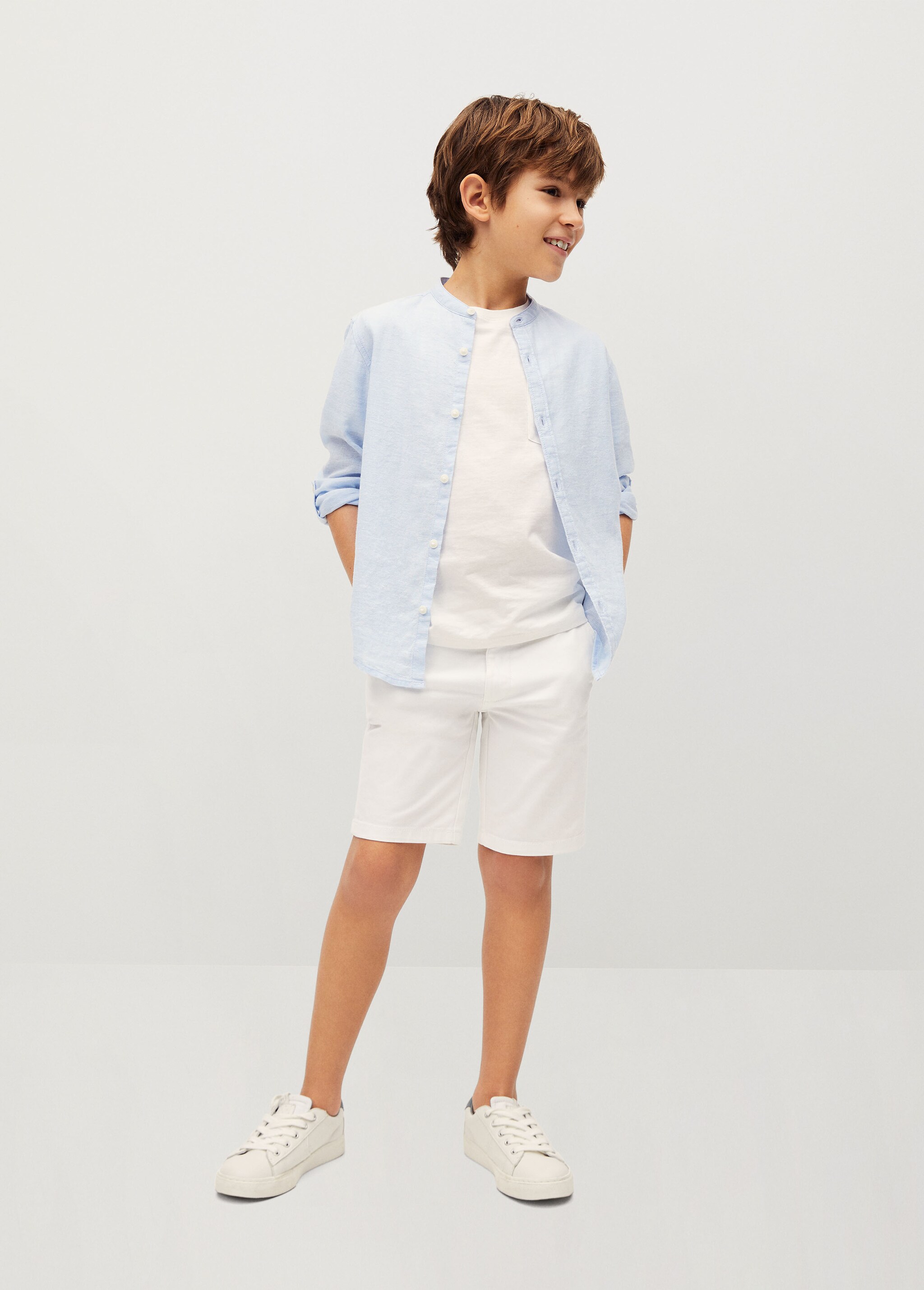 Cotton chino style Bermuda shorts - General plane