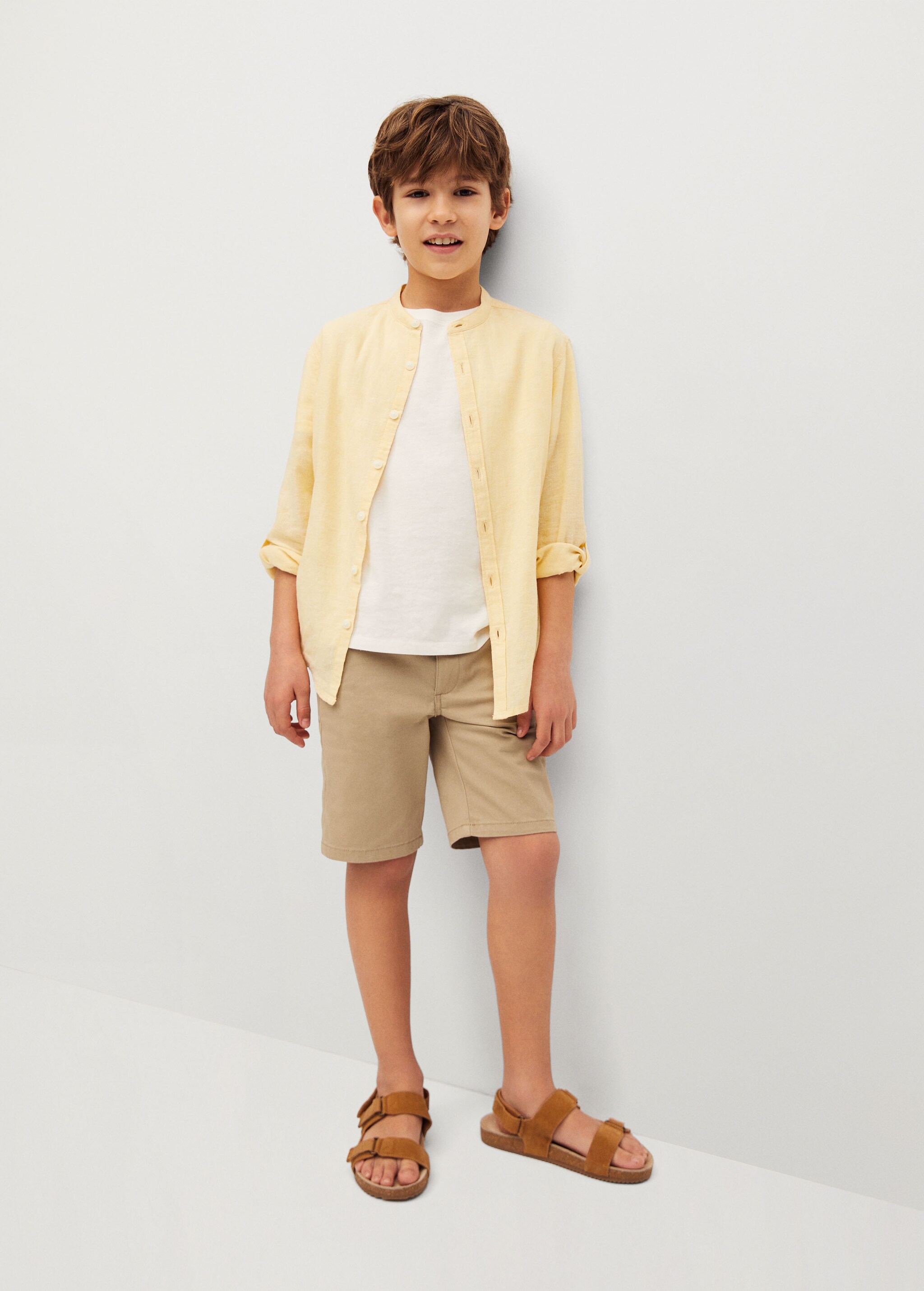 Cotton chino style Bermuda shorts - General plane