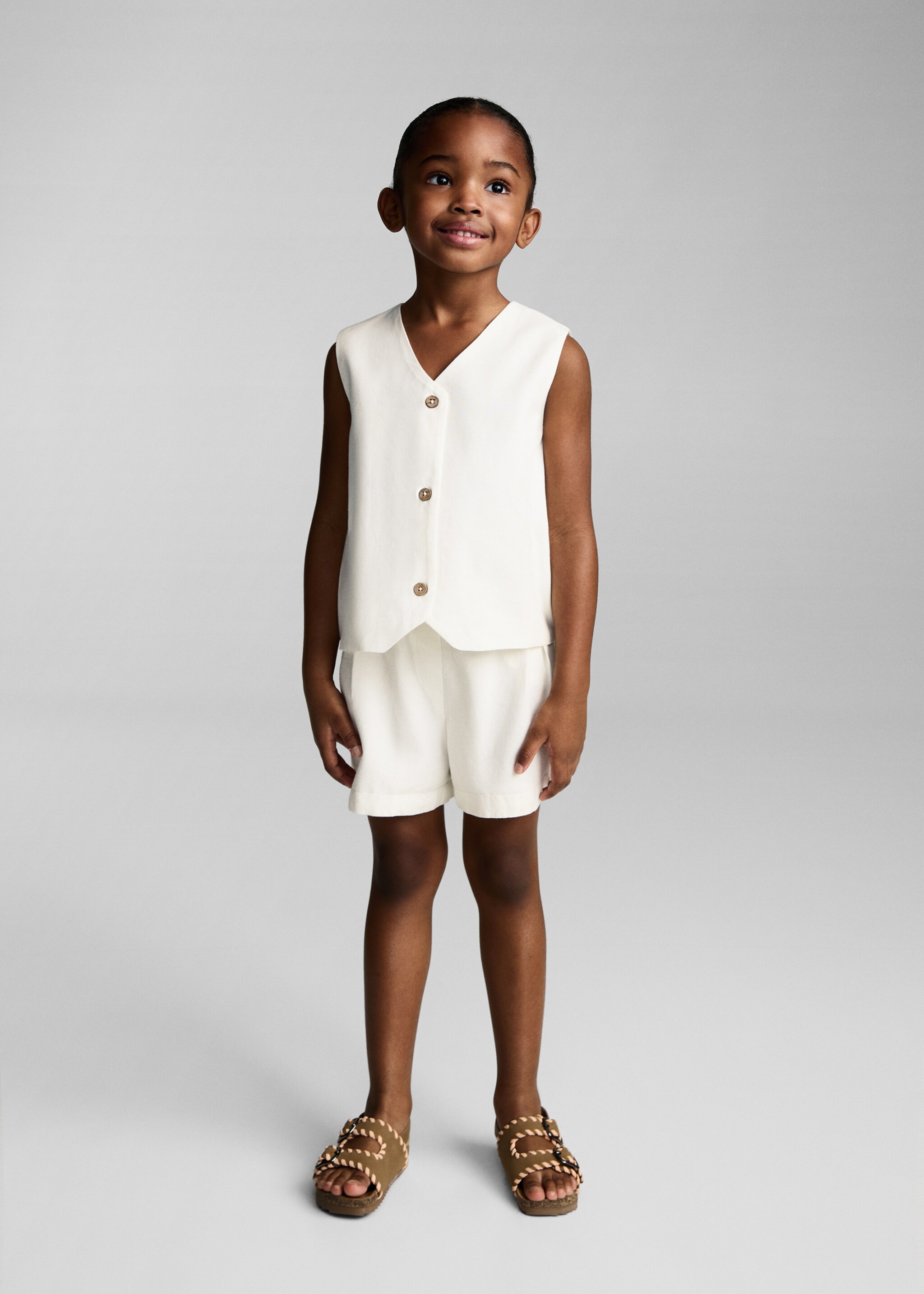 Linen shorts - General plane, White. Ref: 87025984-00.