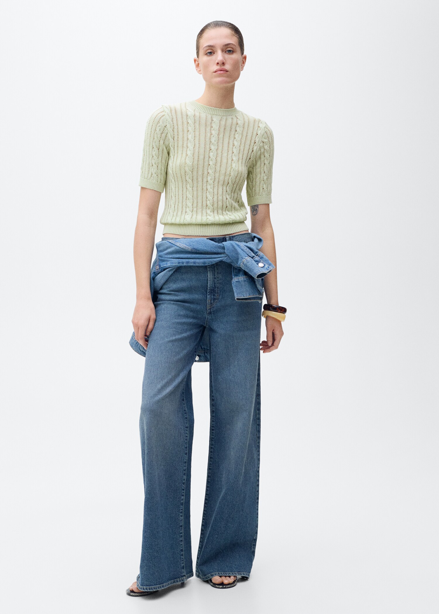 Short-sleeved cable-knit sweater - General plane
