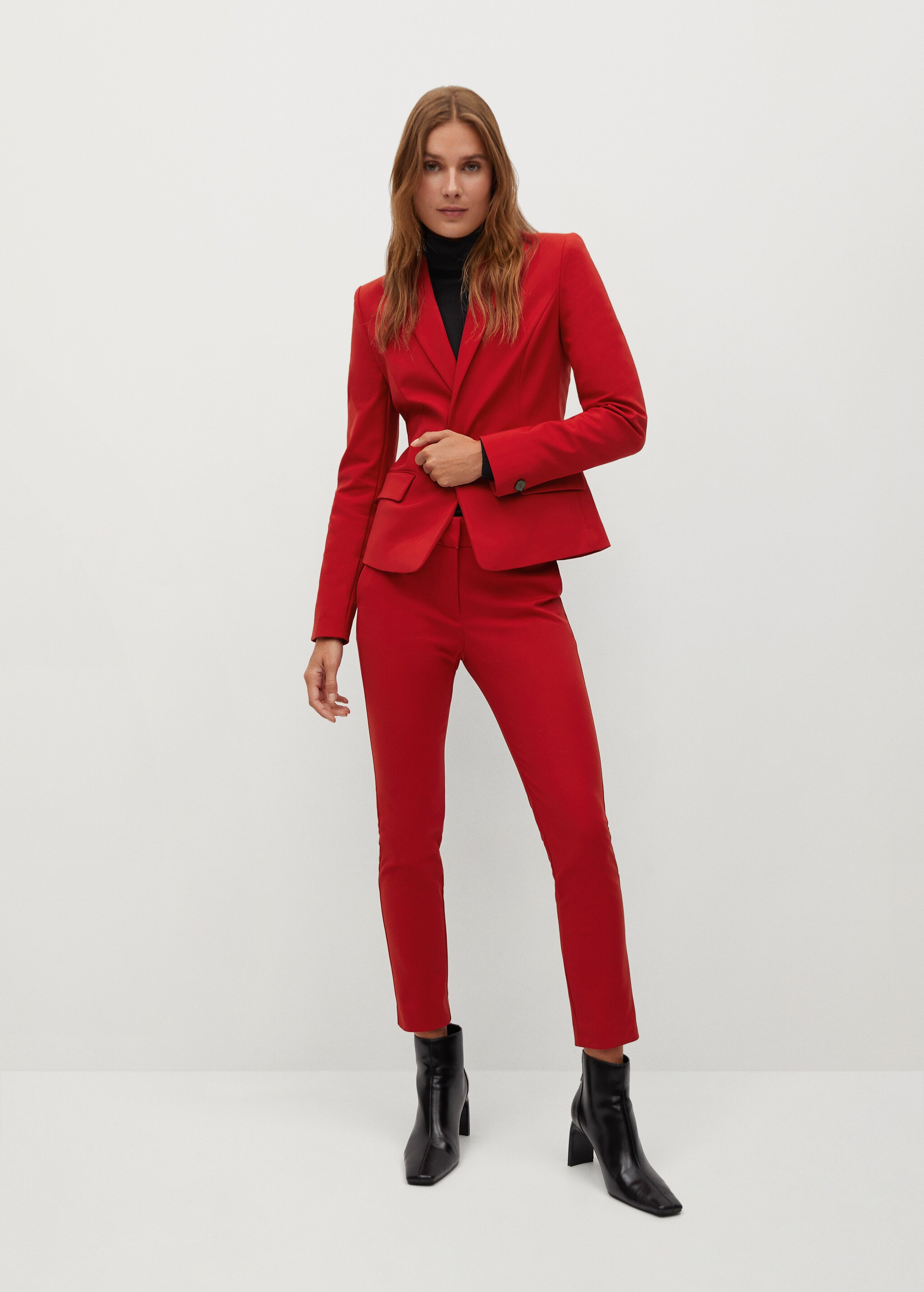 Pantalón pitillo traje - Plano general