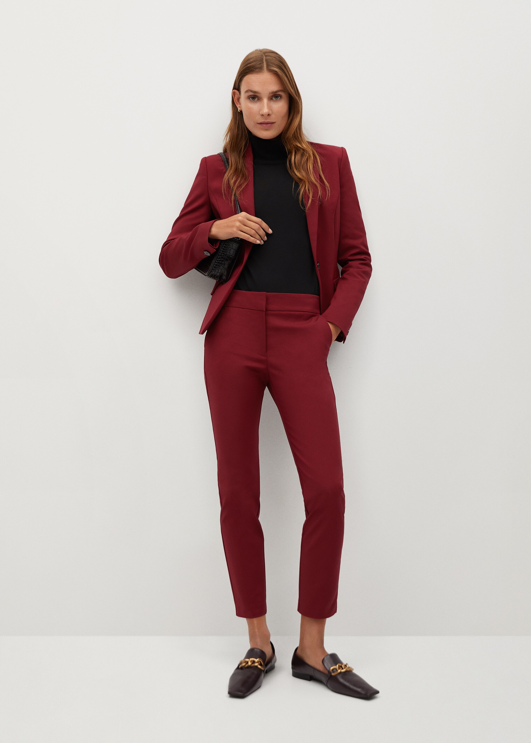 Pantalón pitillo traje - Plano general