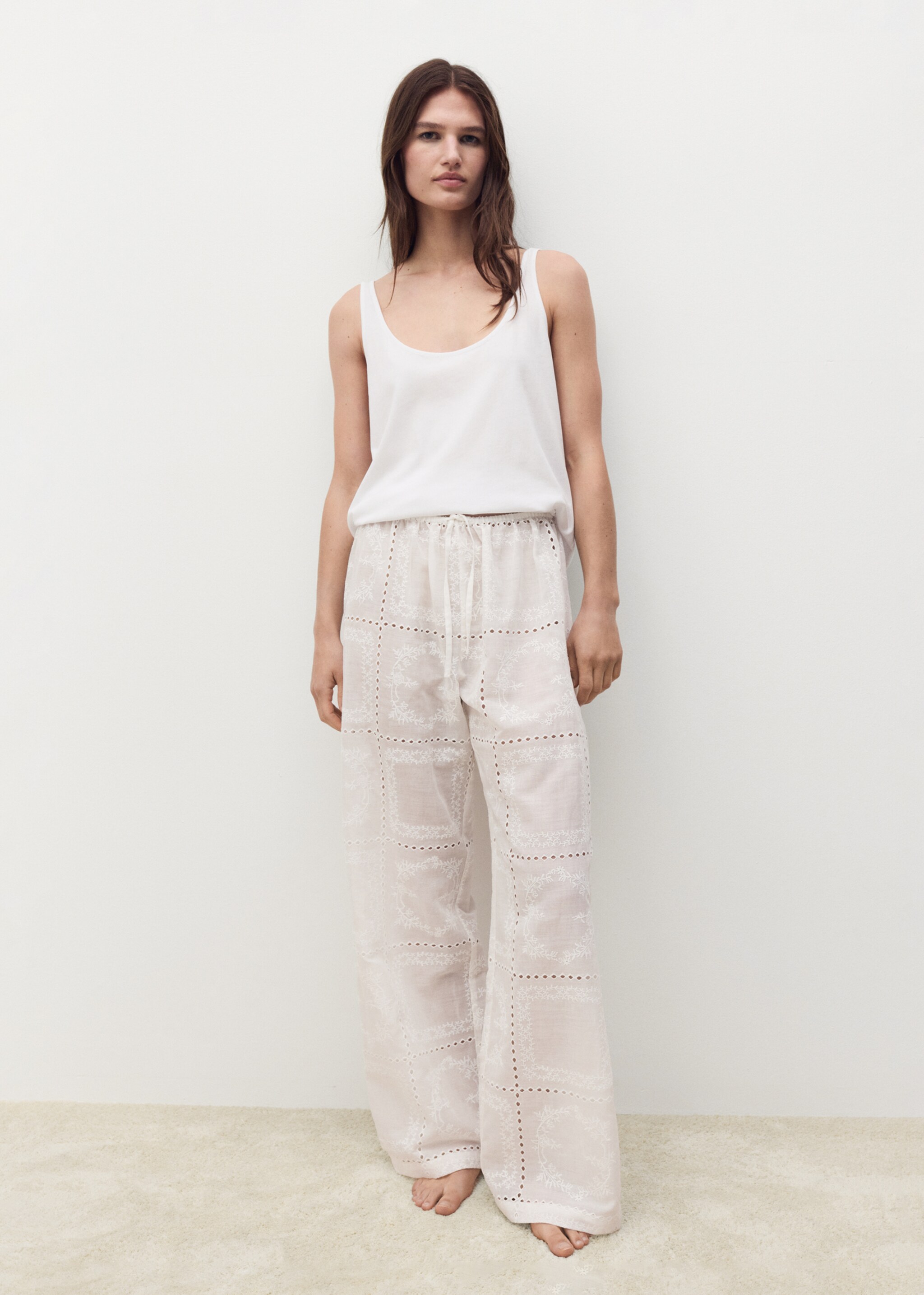 Pantalon 100 % ramie brodé - Plan général, Blanc. Ref: 87030459-00.