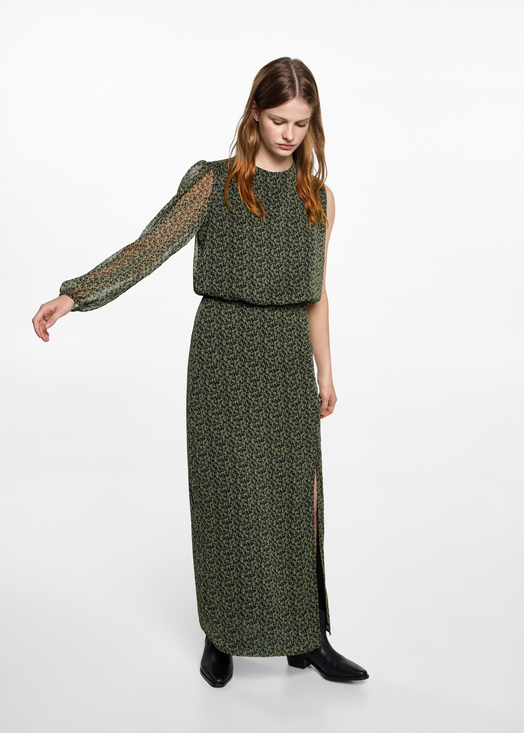 Asymmetrical blouse - General plane, Black. Ref: 87031515-00.