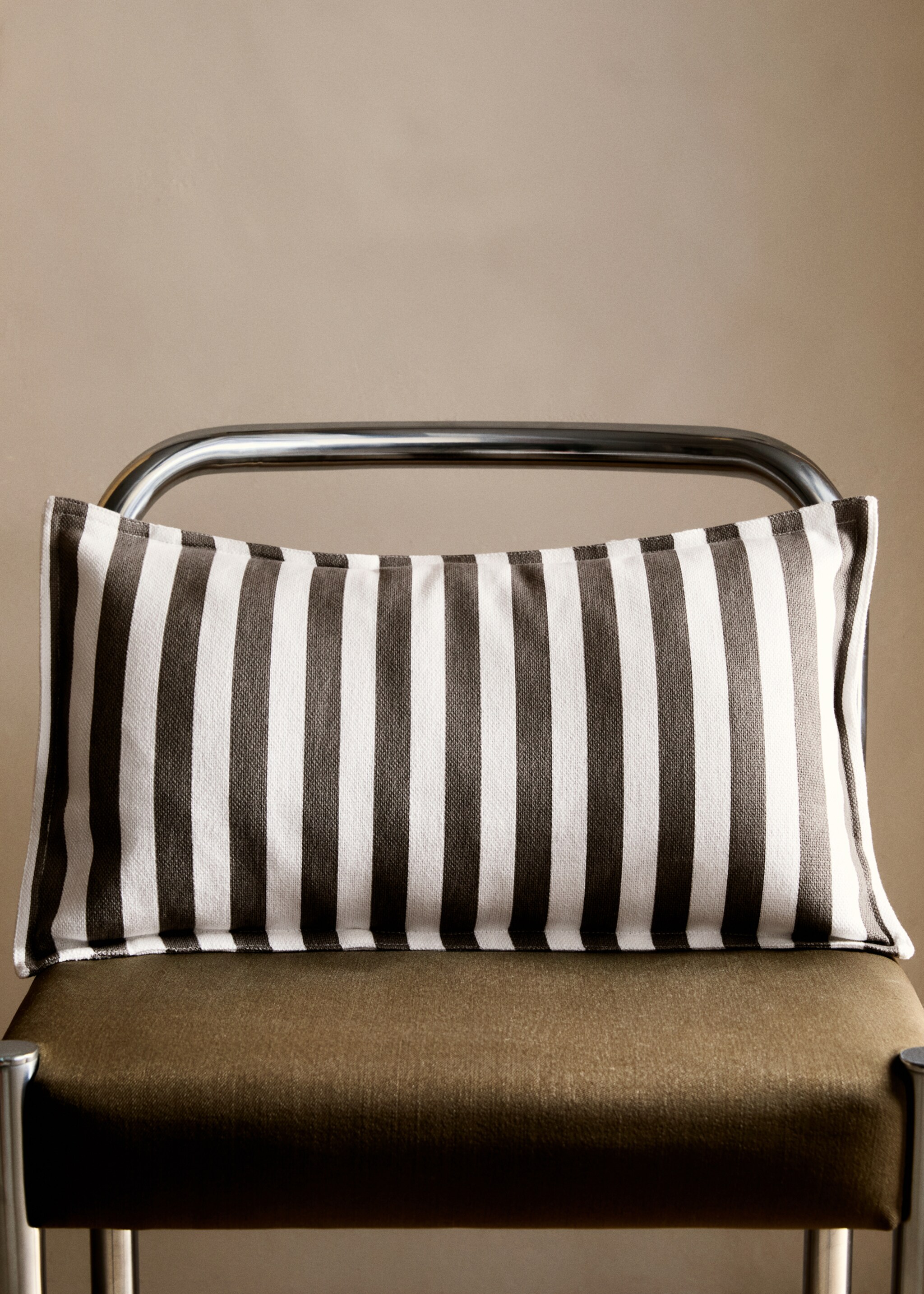Stripe-print cushion cover 30x50 cm - General plane, Medium Brown. Ref: 87032913-00.