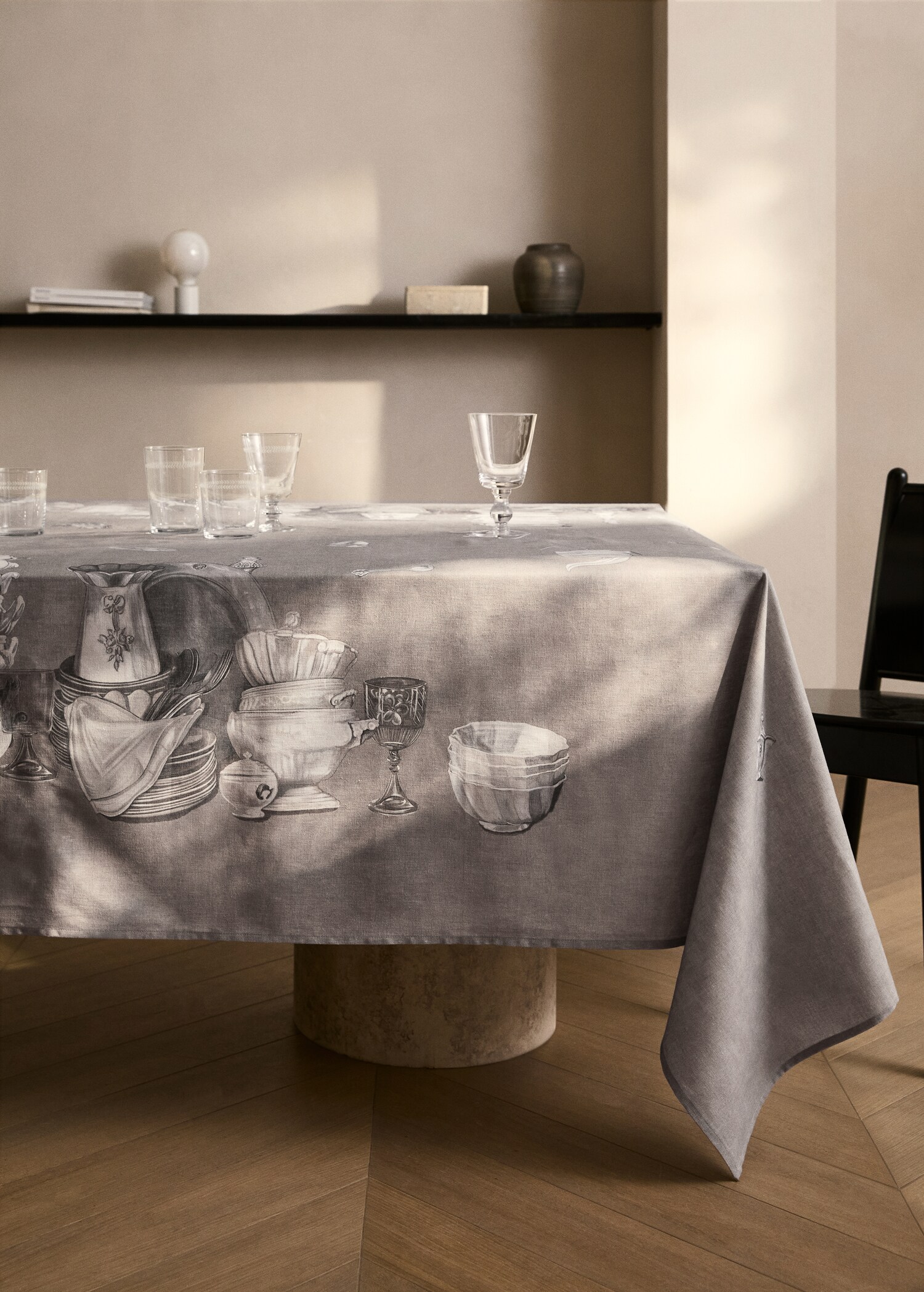 Cotton-linen tableware-print tablecloth for 8 to 10 diners - General plane