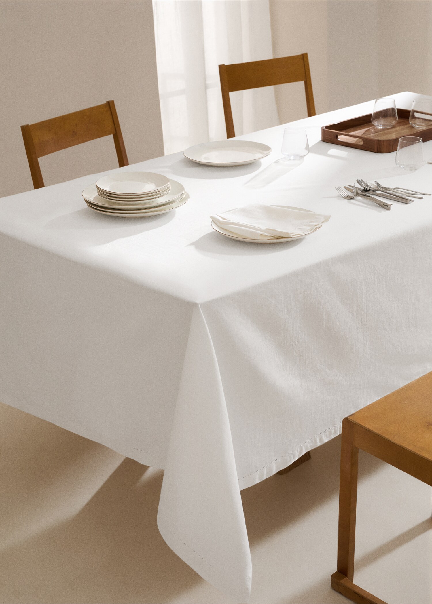 Cotton vanilla tablecloth for 2 to 4 diners - General plane
